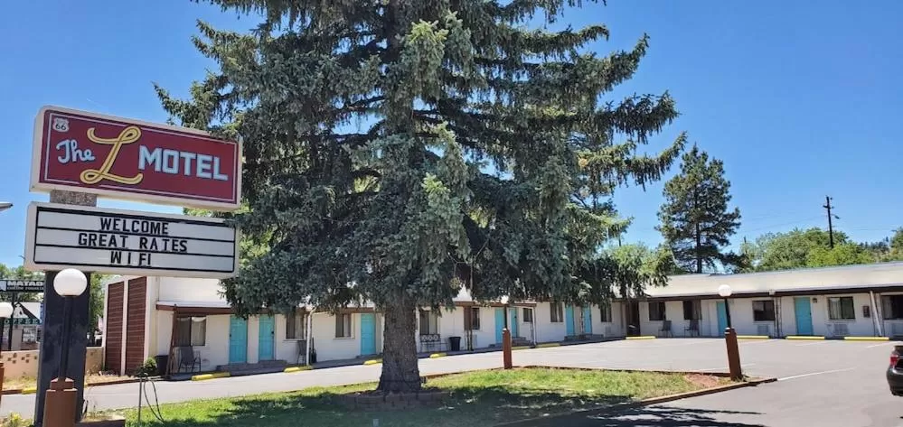 Facade/entrance in The L Motel Downtown/NAU Conference Center