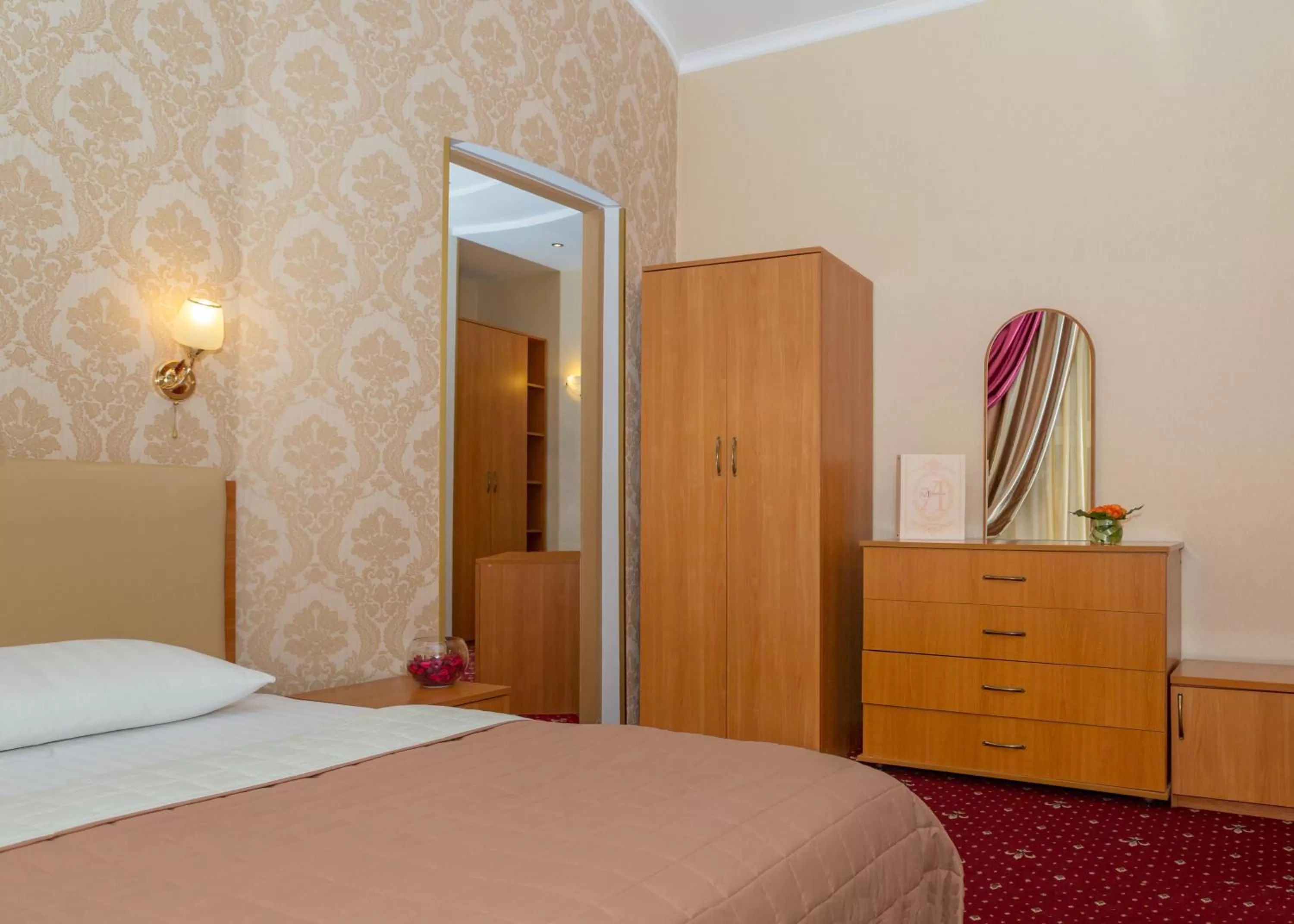 Bedroom, Bed in Lermontovskiy Hotel