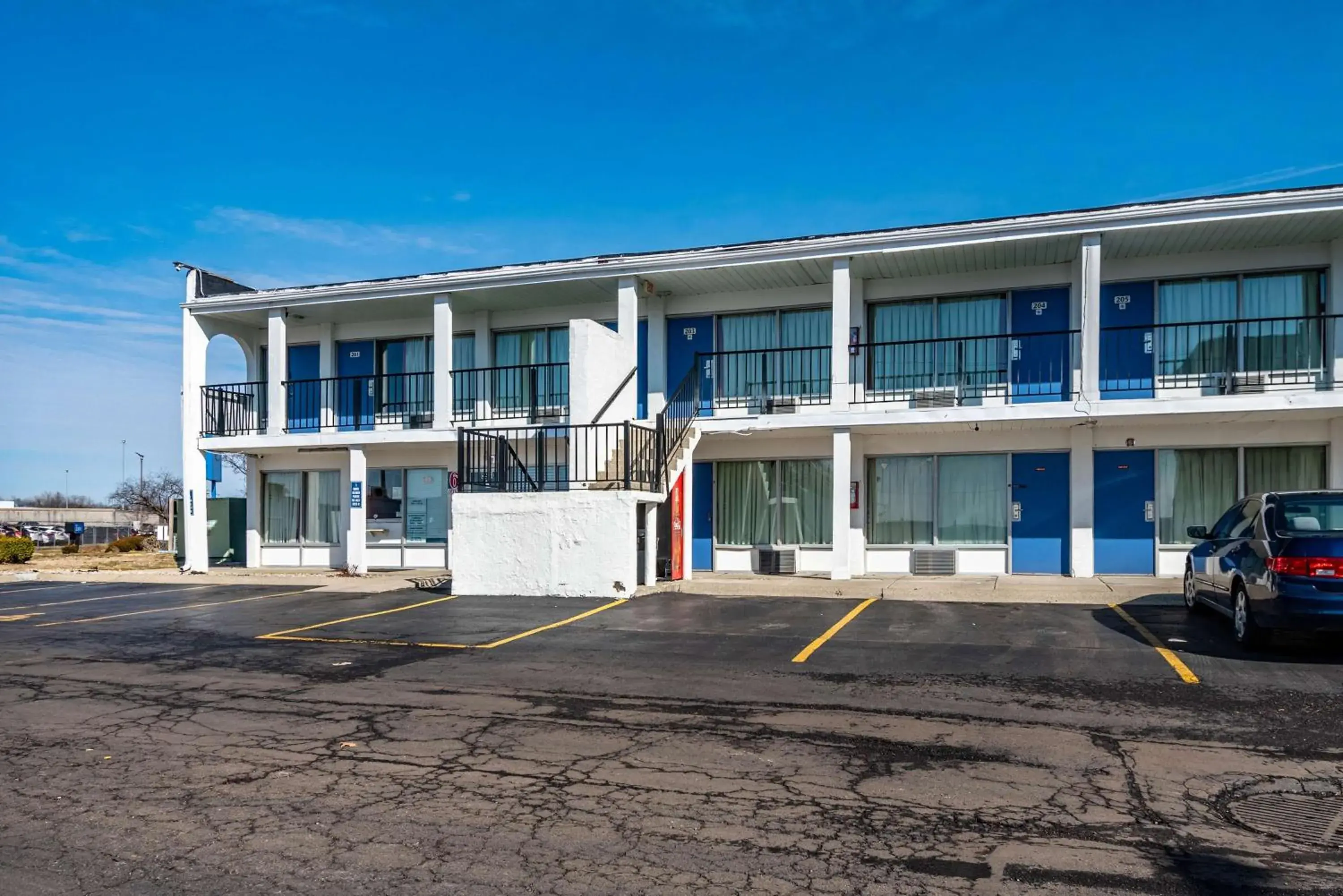 Property Building in Motel 6-Columbus, OH