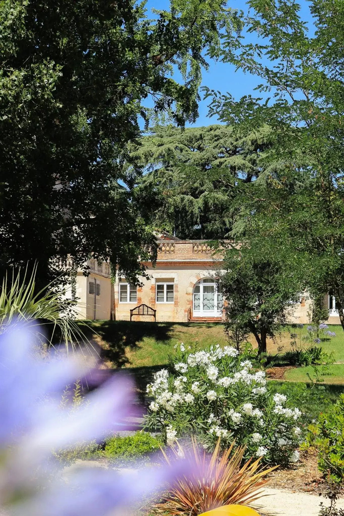 Garden, Property Building in Logis Château Saint Marcel