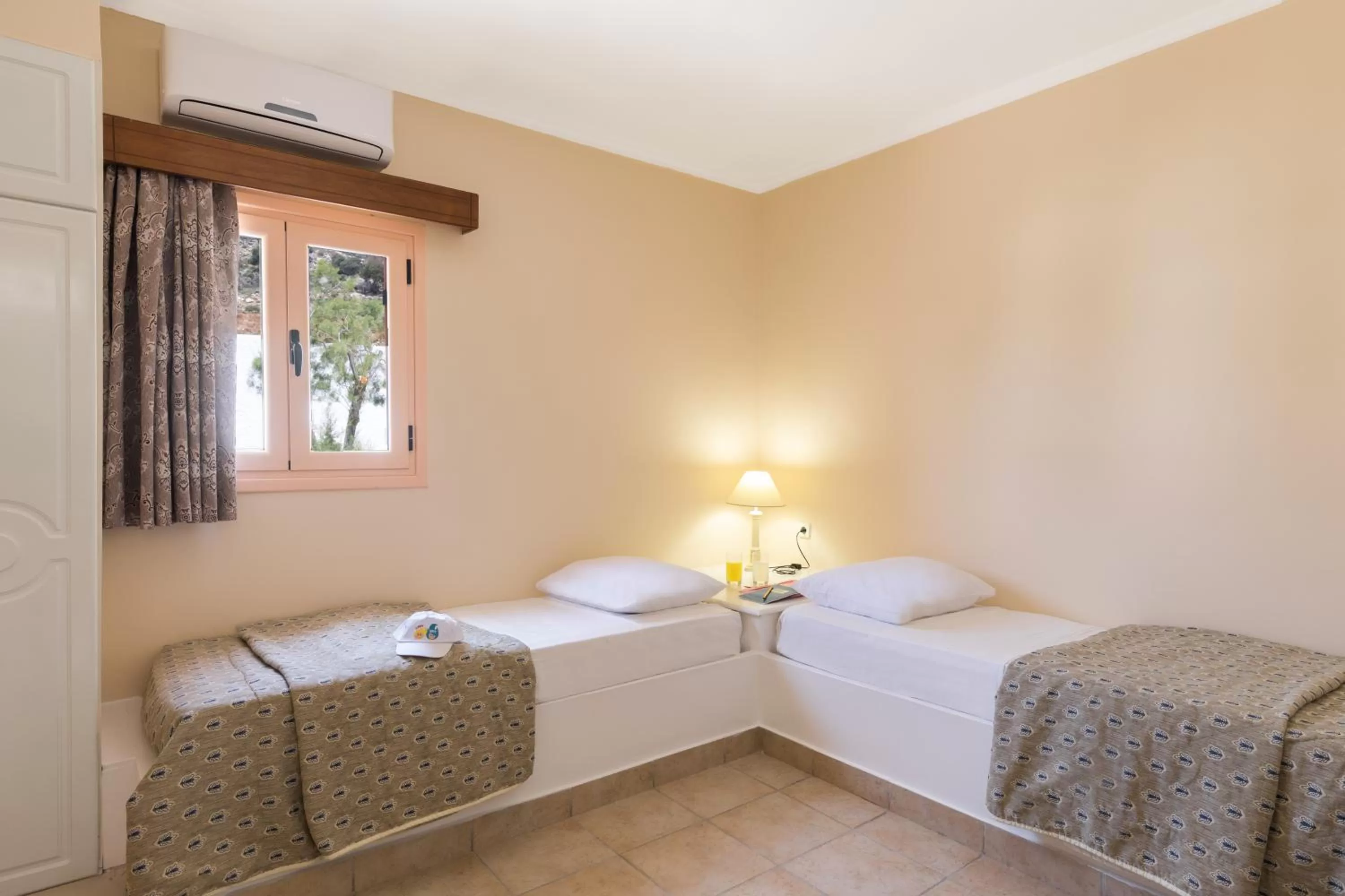 Bedroom, Bed in Mitsis Family Village