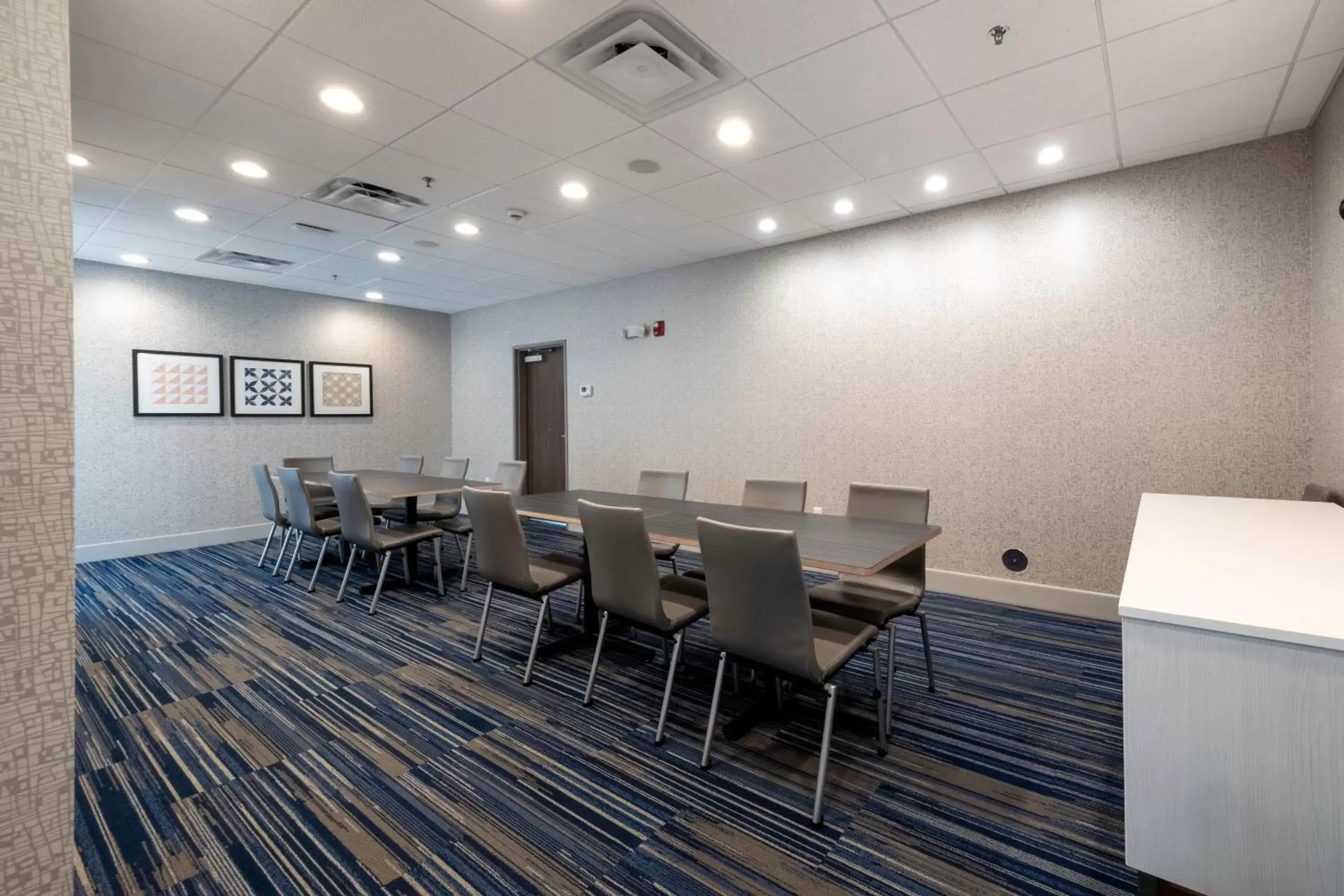 Meeting/conference room in Holiday Inn Express & Suites - Staunton, an IHG Hotel