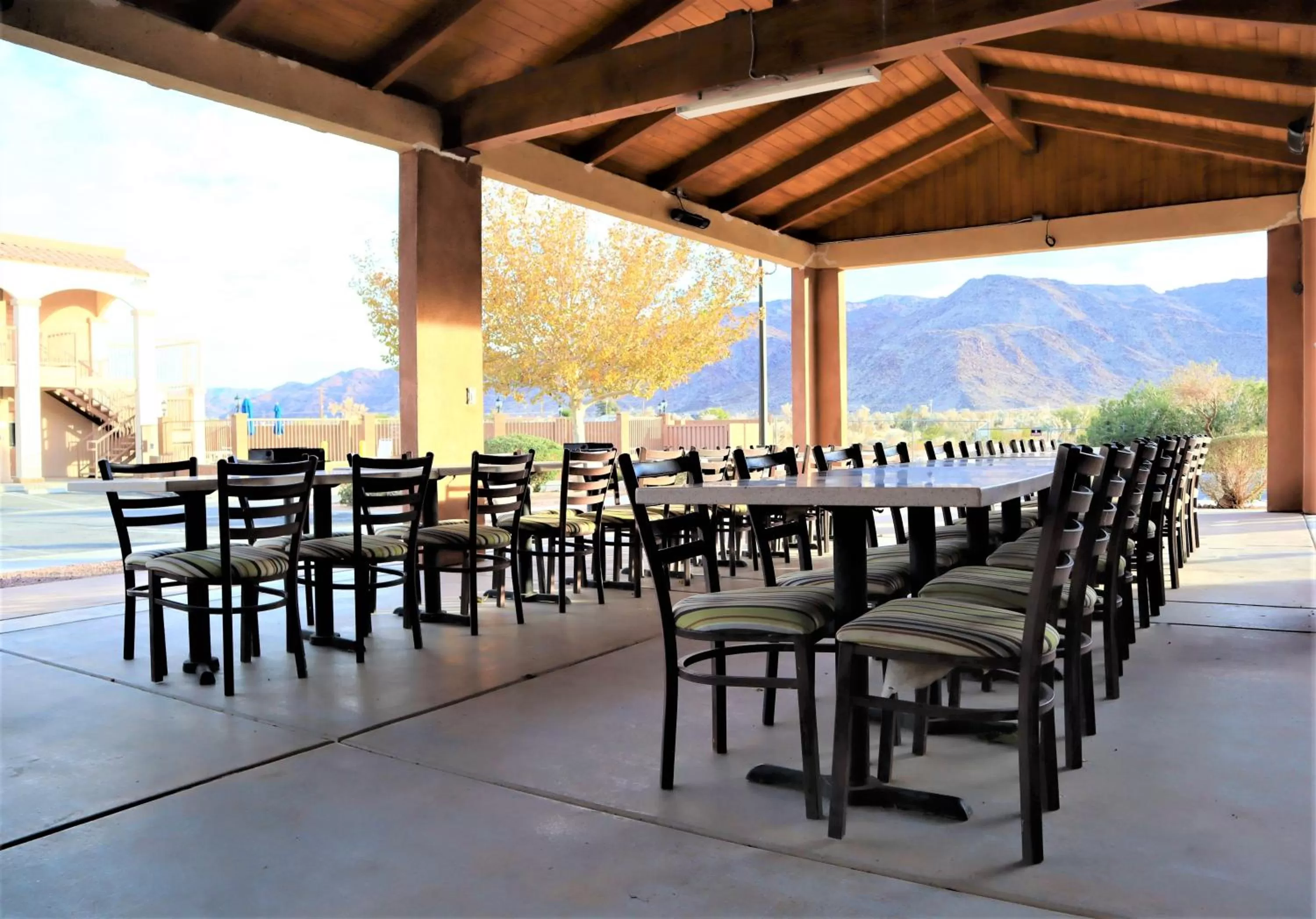 Patio in Oasis Inn & Suites 29 Palms Hotel Joshua Tree National Park