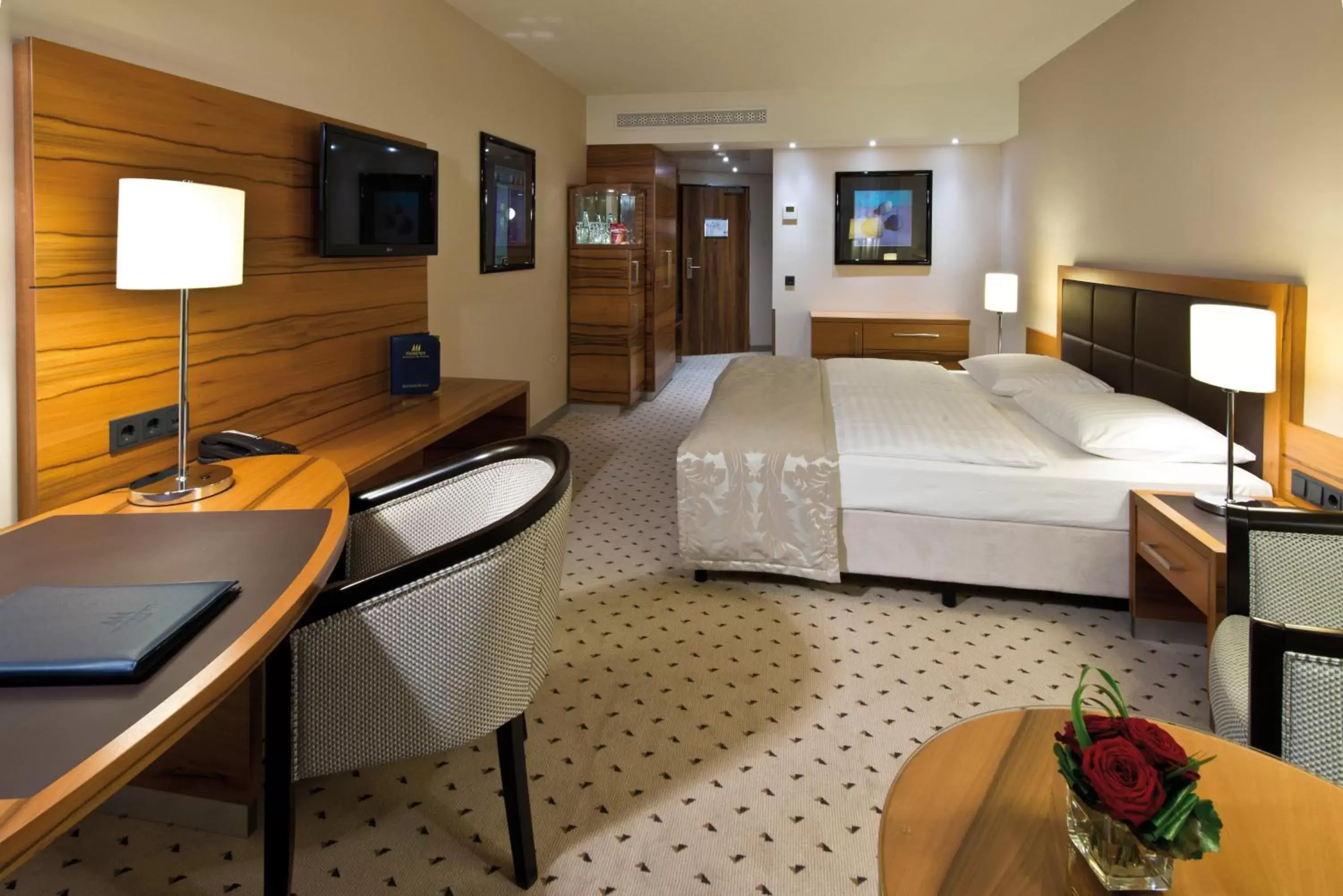 Photo of the whole room, Bed in Maritim Hotel Bad Homburg Photo of the whole room, Bed in Maritim Hotel Bad Homburg