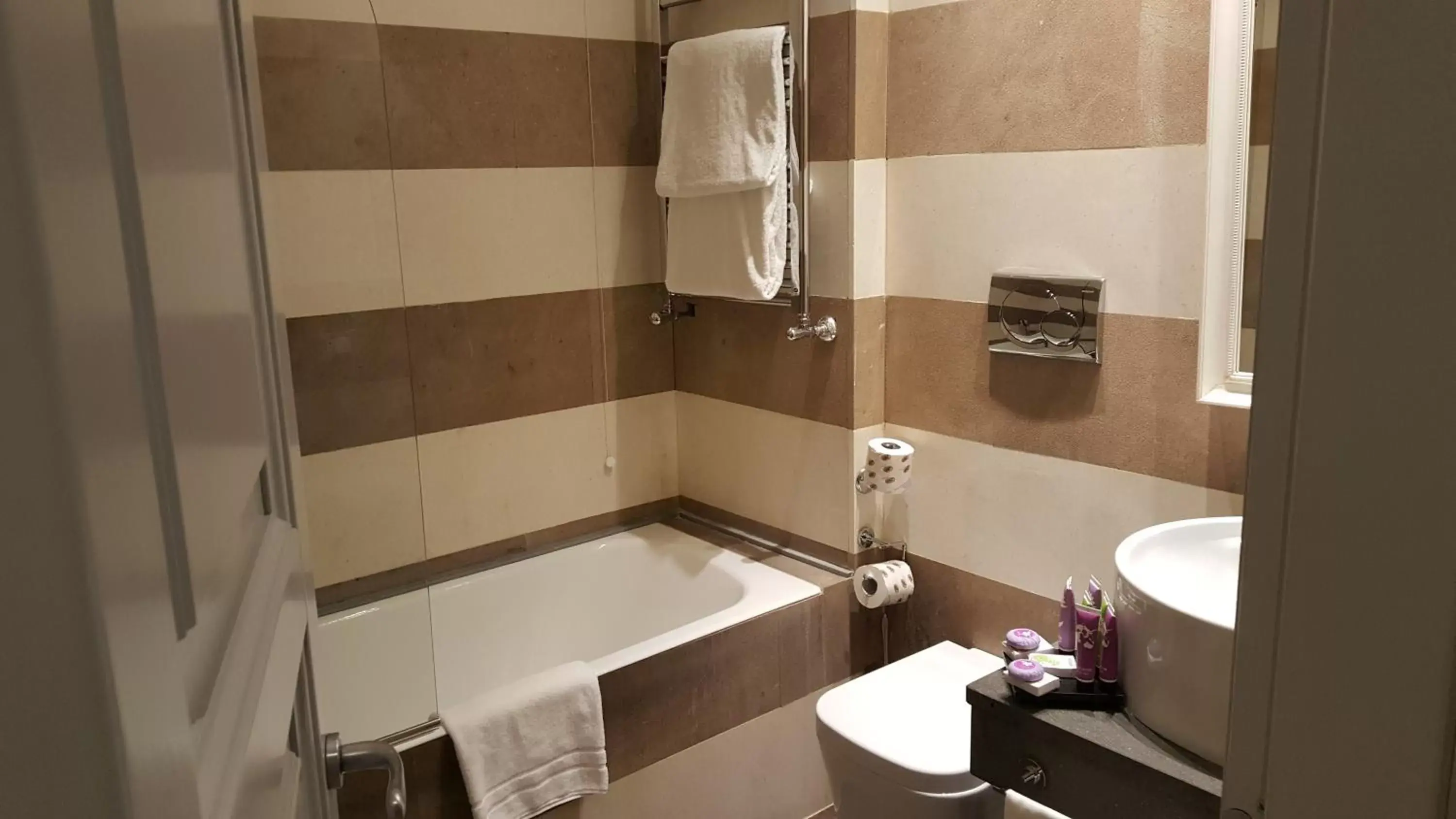 Bathroom in Hotel Morgana