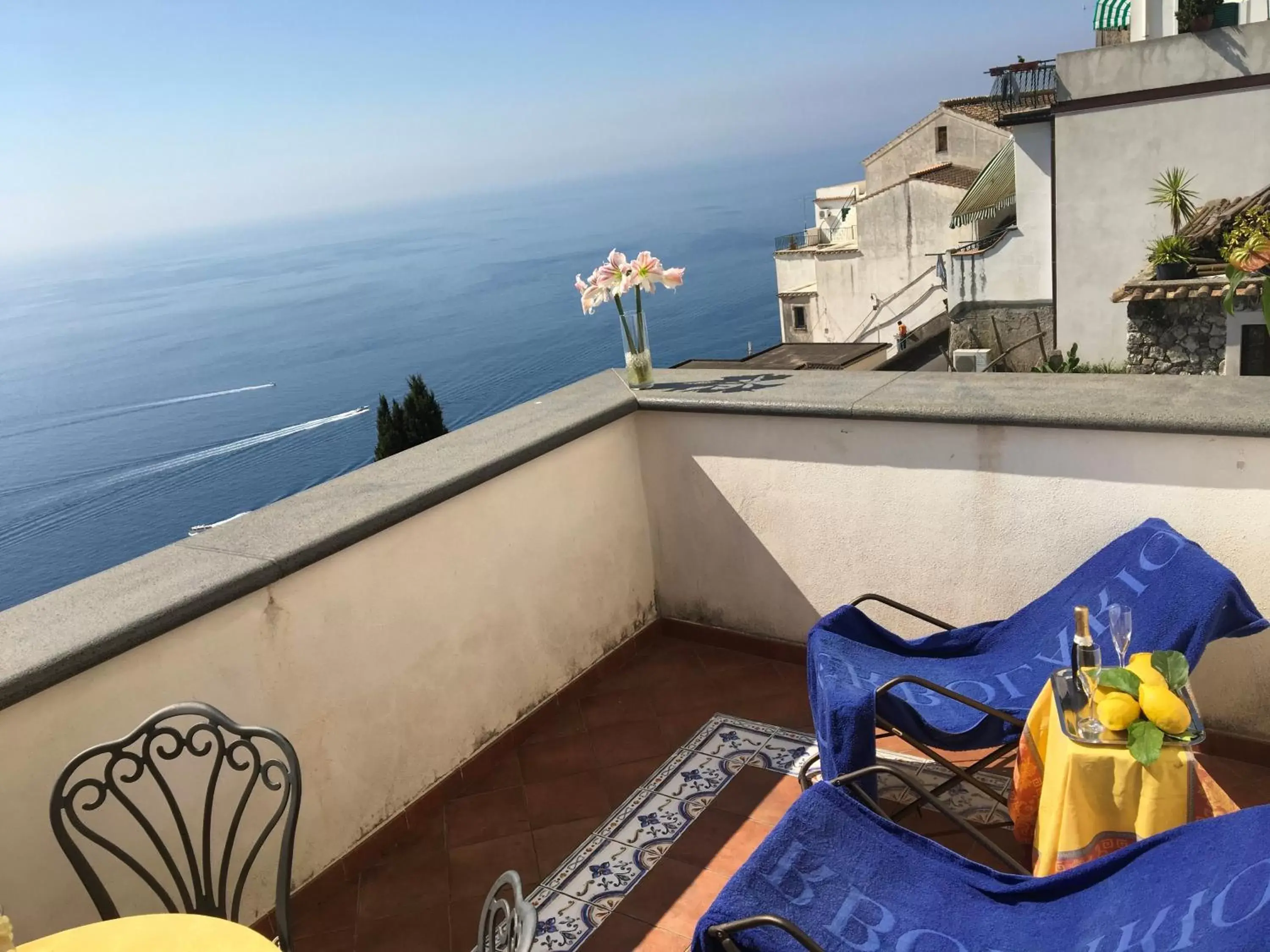 Balcony/Terrace in L'Antico Borgo Dei Limoni