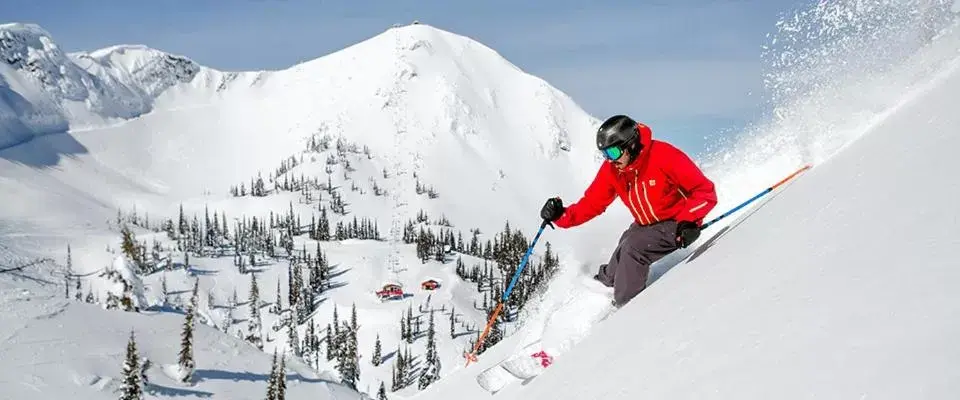 Skiing in Fernie Slopeside Lodge