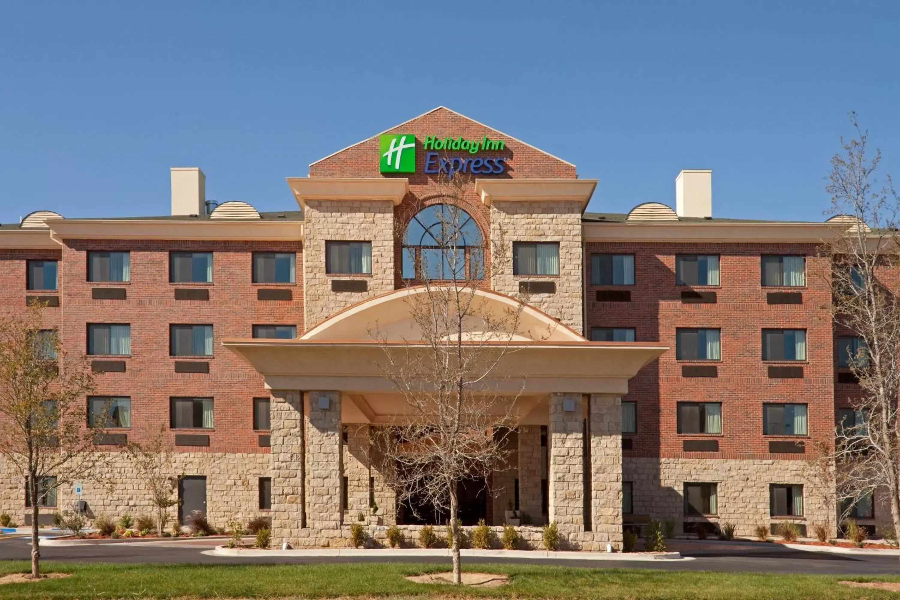 Property Building in Holiday Inn Express & Suites Lubbock West, an IHG Hotel