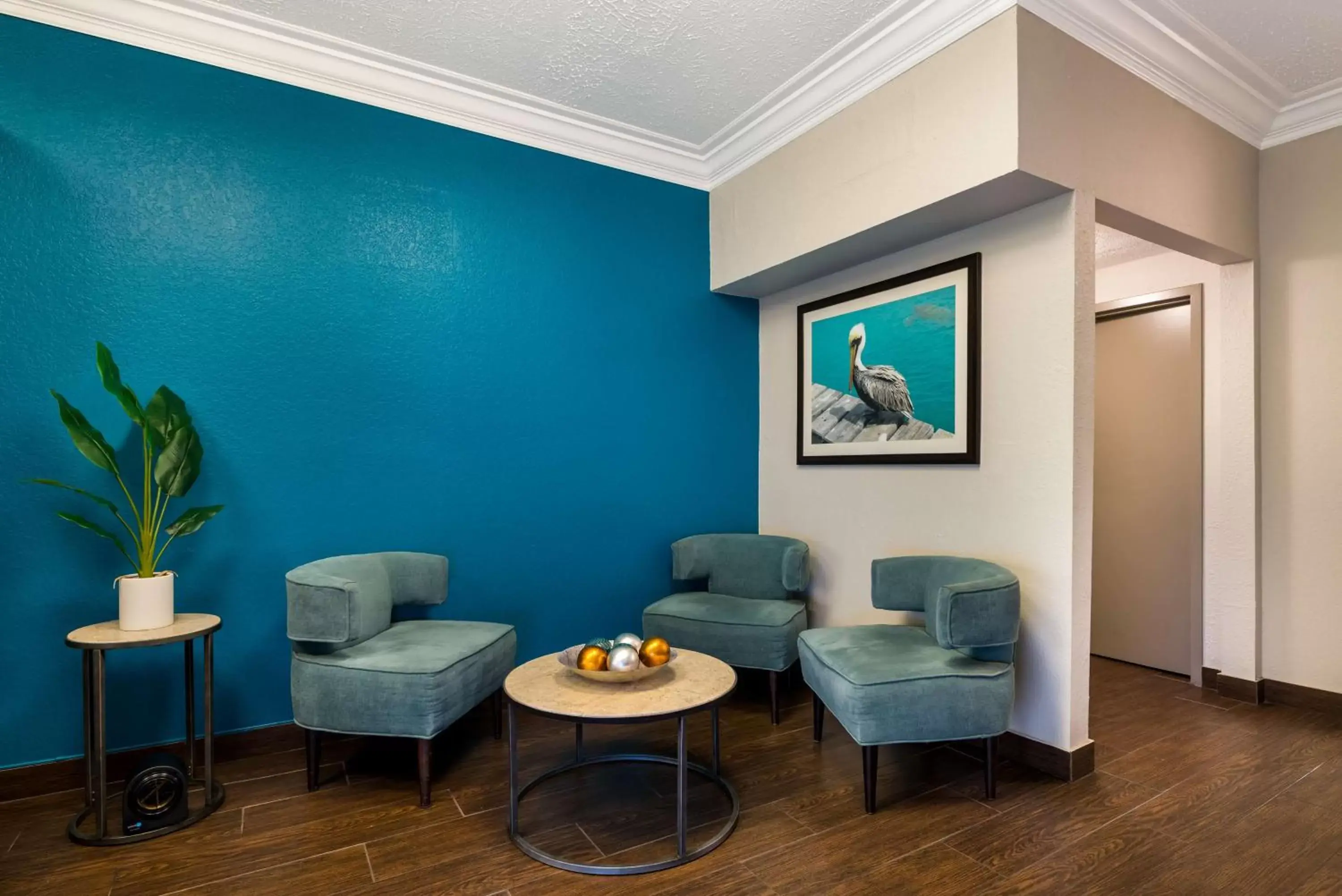 Lobby or reception, Seating Area in SureStay Plus Hotel by Best Western The Villages