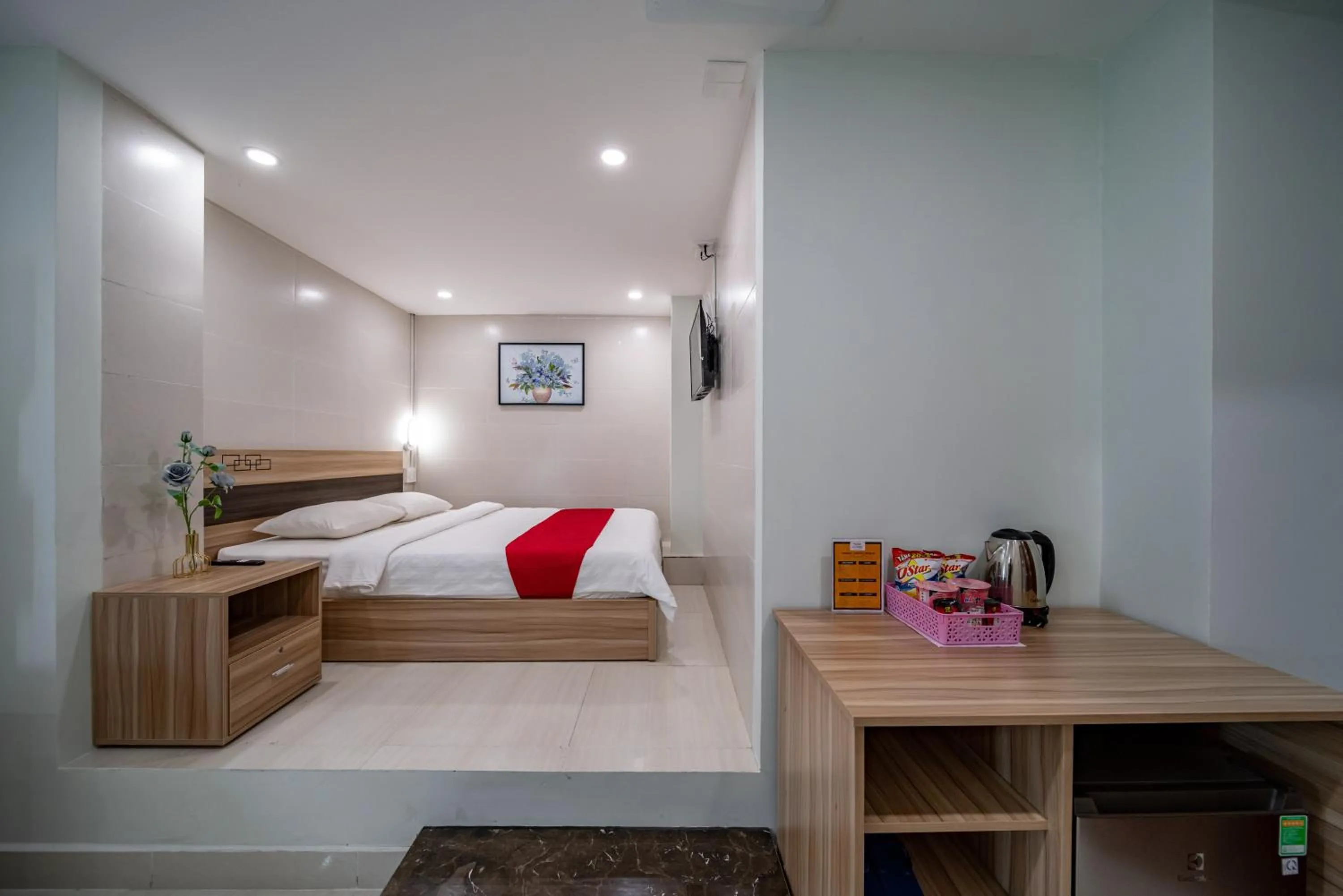 Bed in Cherry Hotel and Apartment