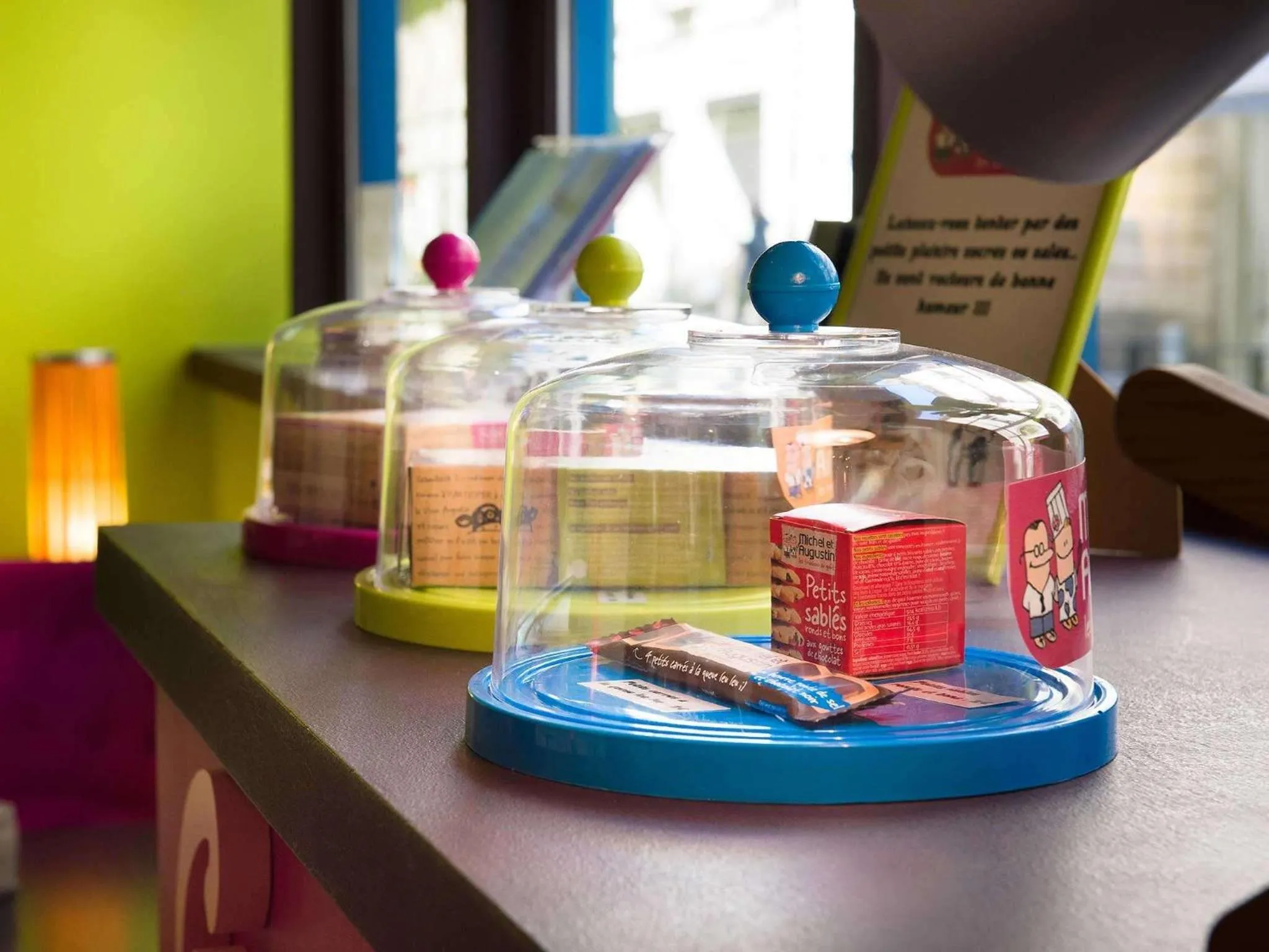 Lounge or bar in ibis Styles Nantes Centre Place Royale