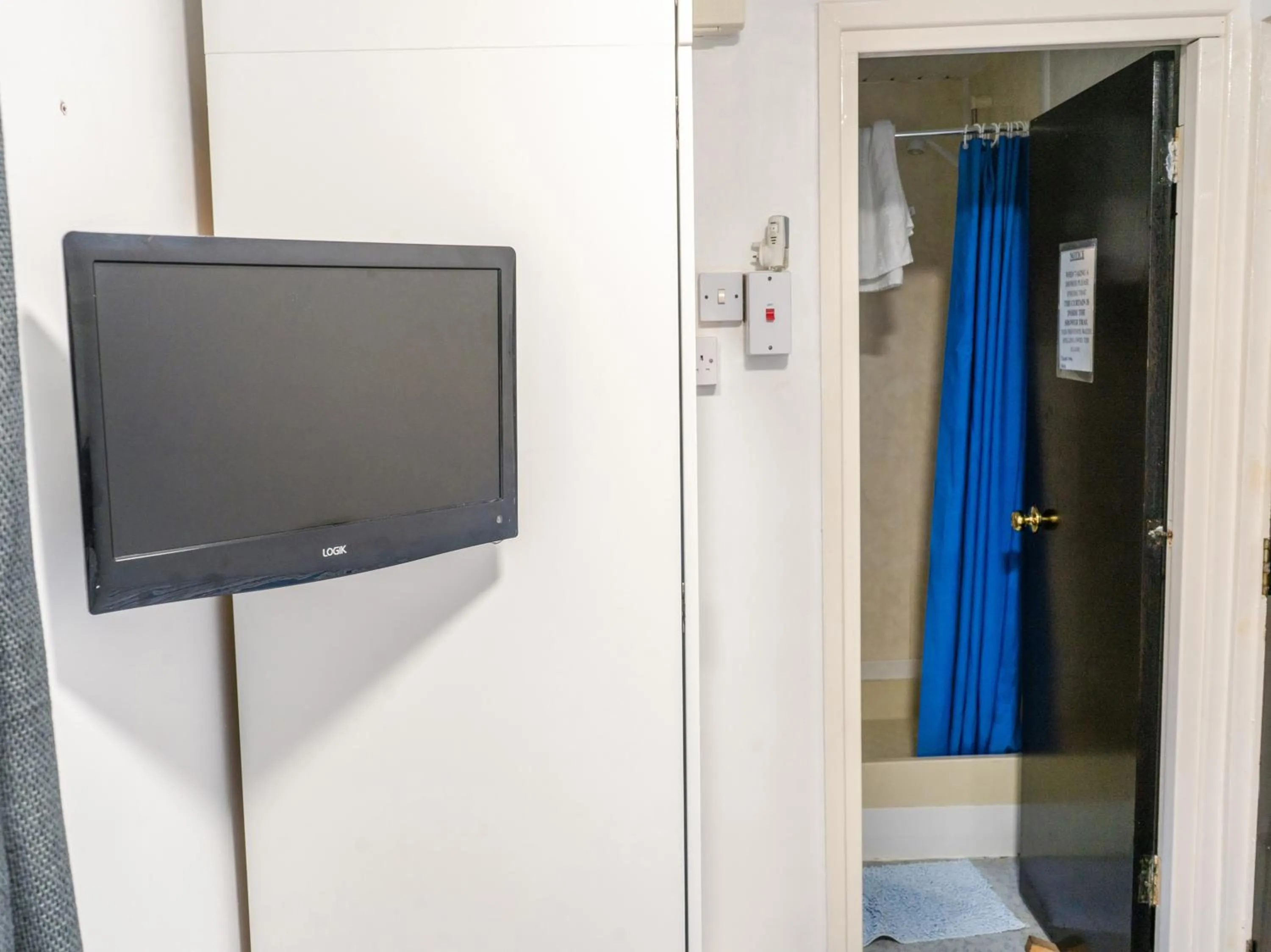 Bedroom in La Tavola Calda Hotel