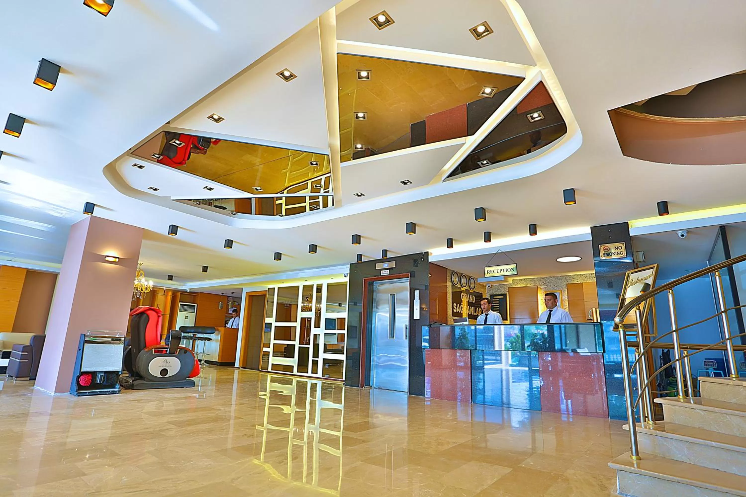 Lobby or reception in Grand Sagcanlar Hotel