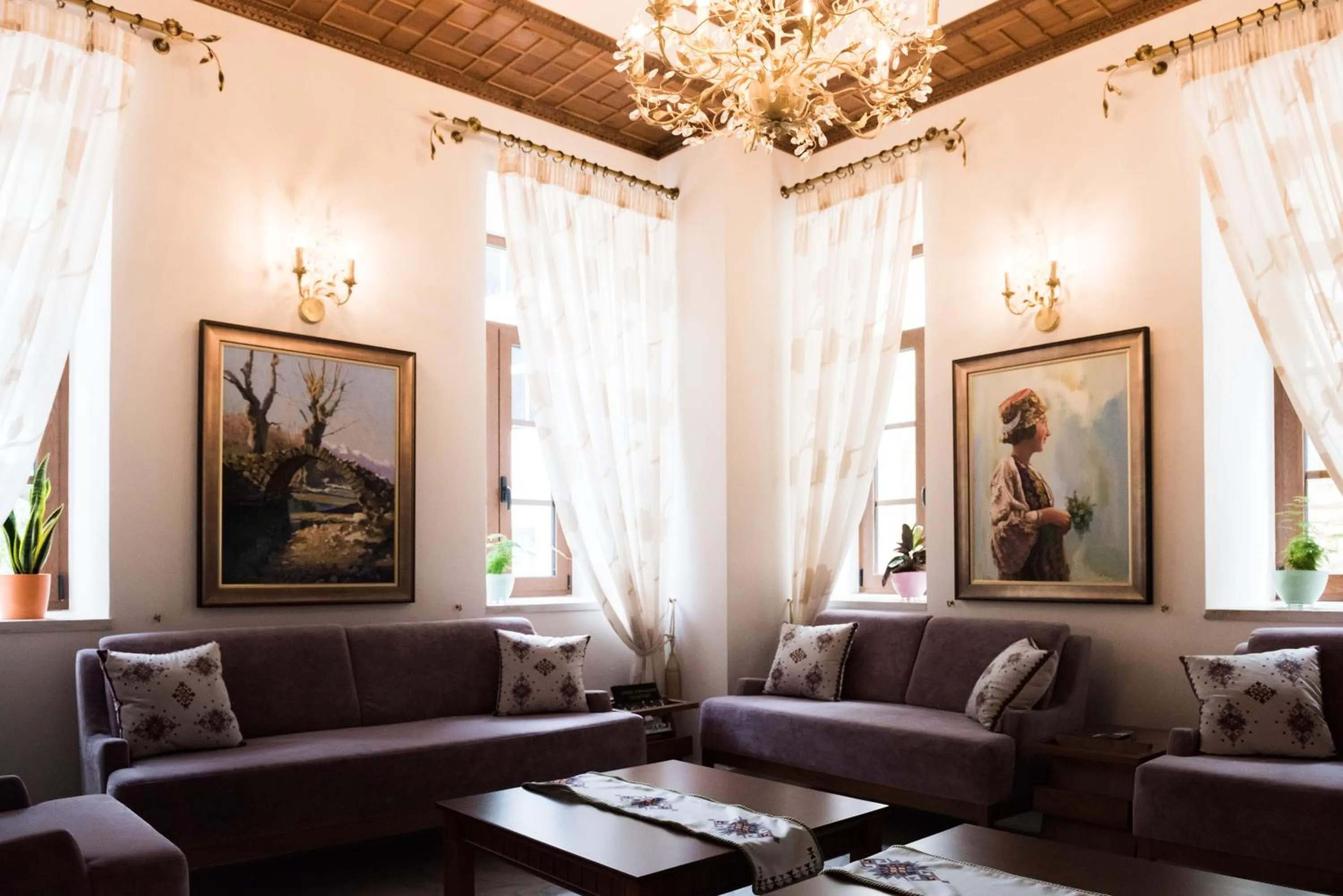 Living room in Hotel Argjiro