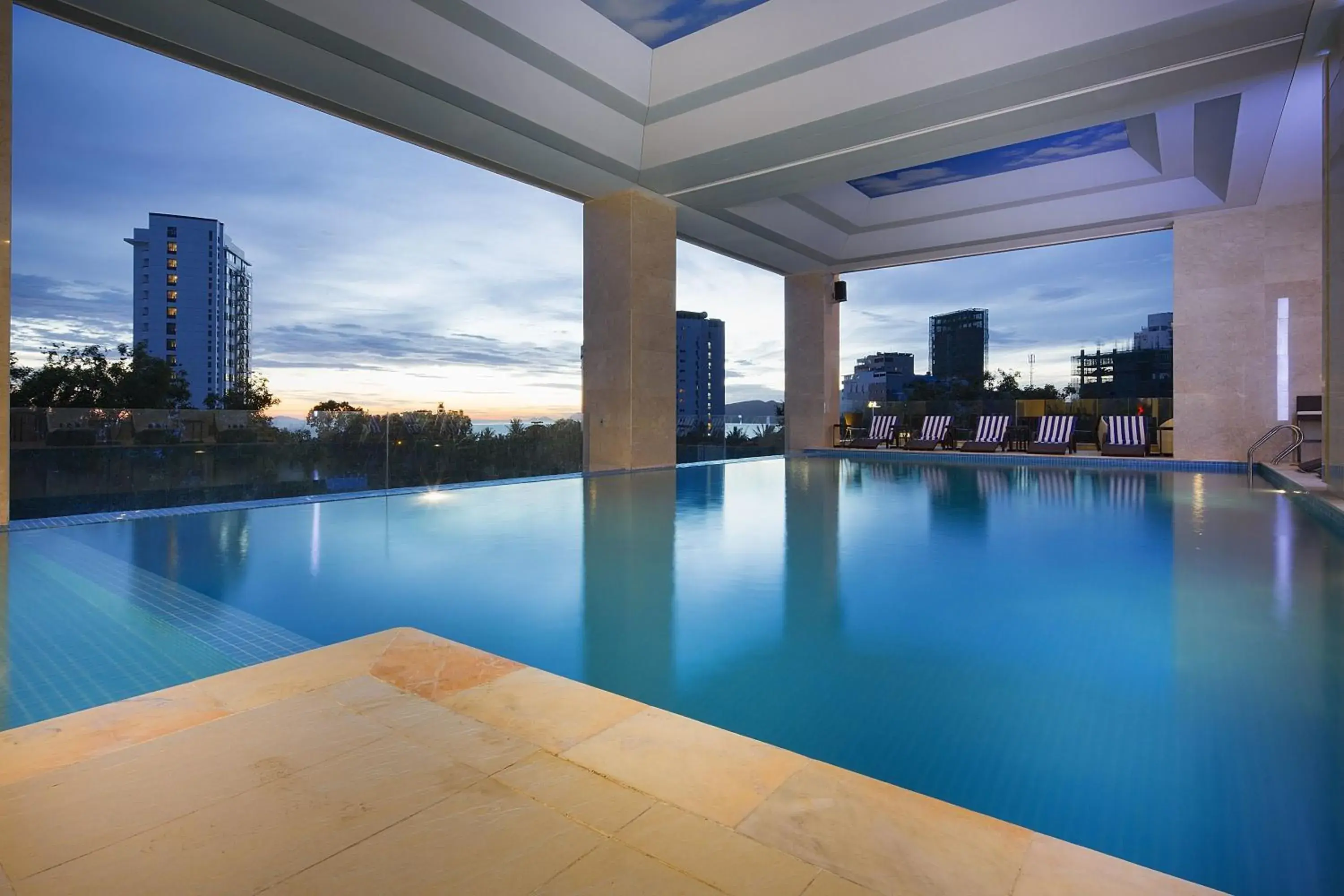 Swimming Pool in Dendro Gold Hotel