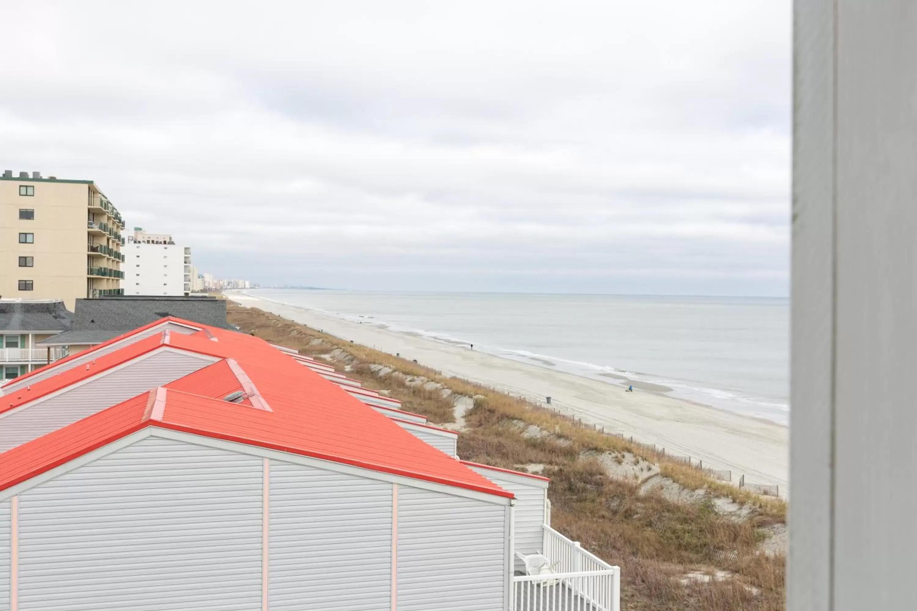 Balcony/Terrace in A Place at the Beach by Capital Vacations