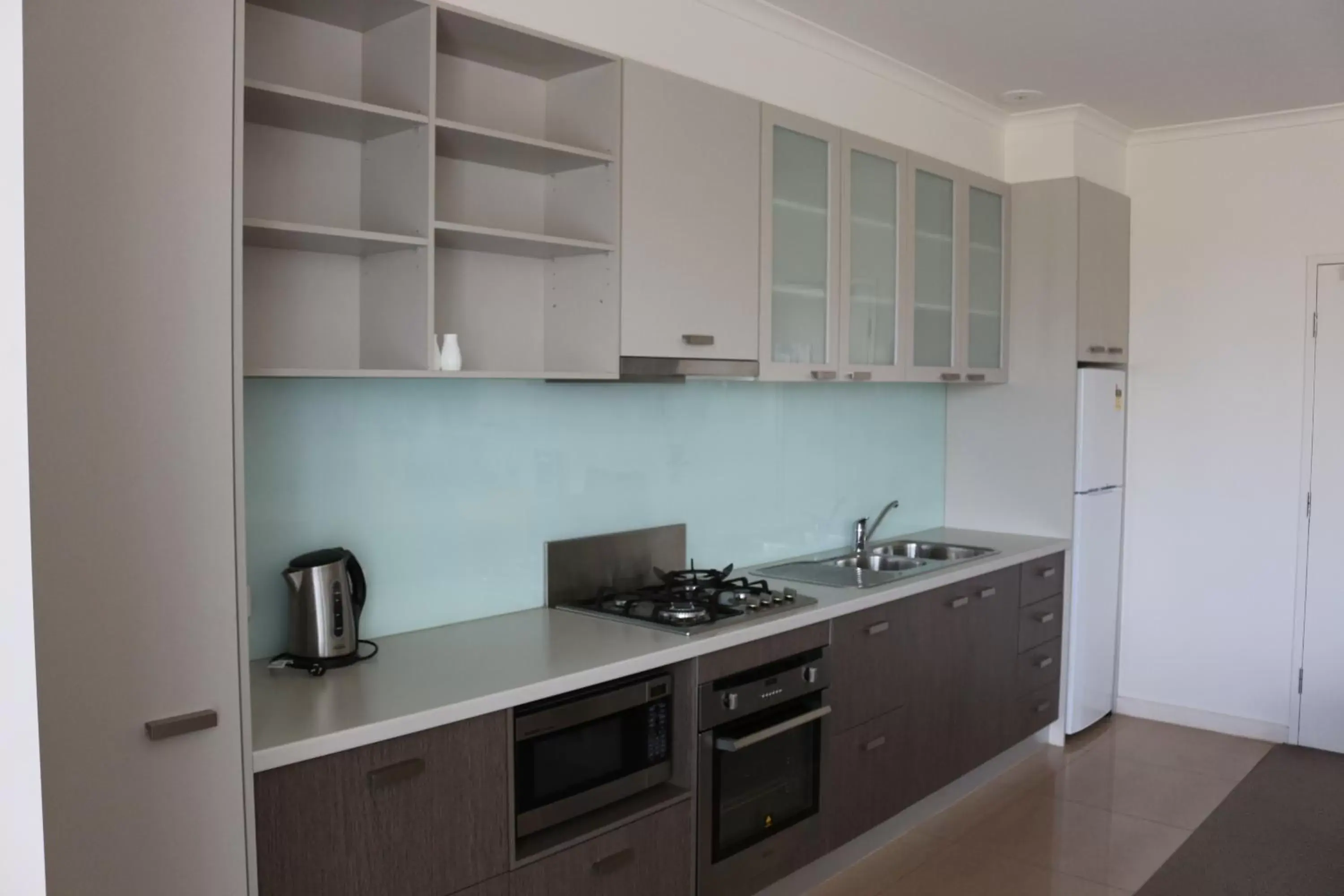 Day, Kitchen/Kitchenette in Bairnsdale International