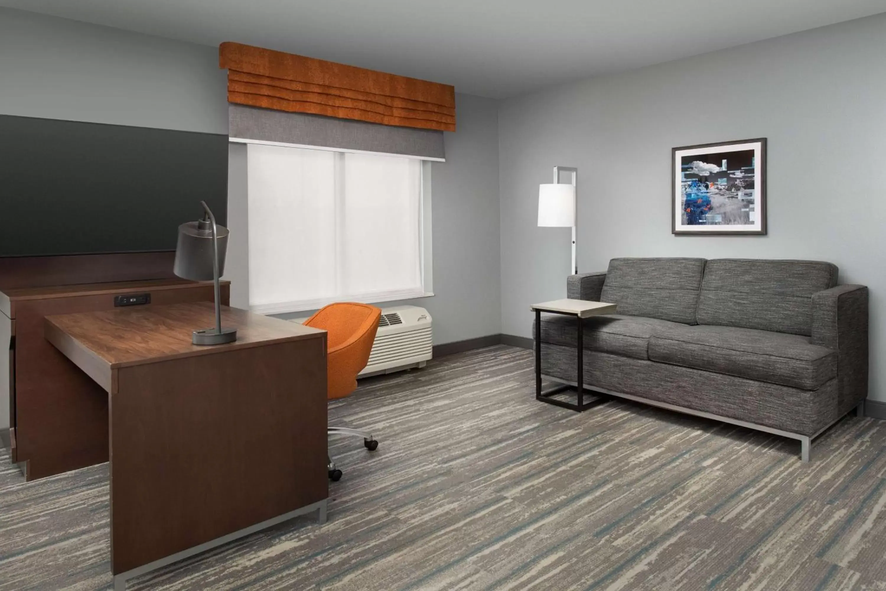 Bedroom, Seating Area in Hampton Inn & Suites Rapid City Rushmore, SD