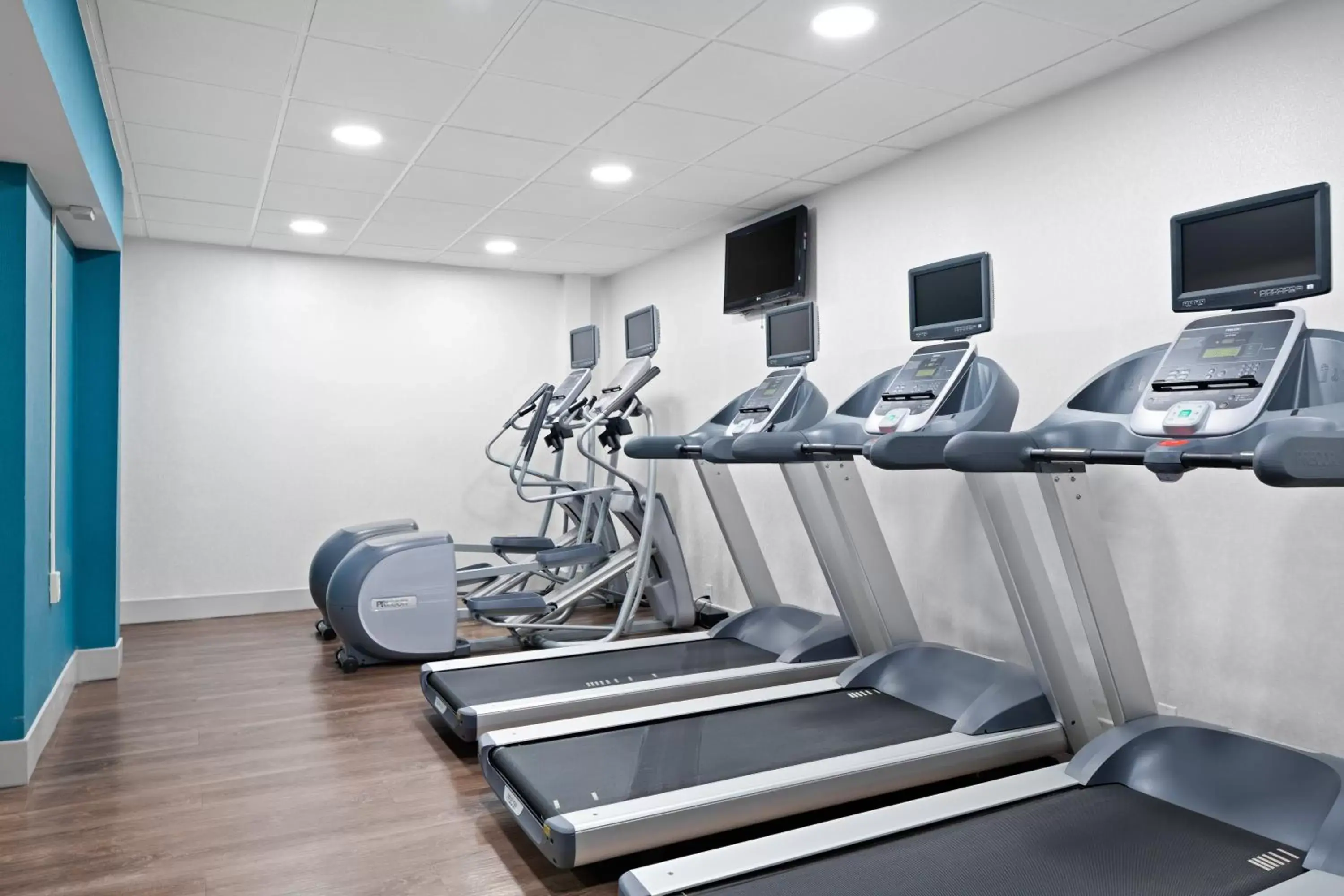 Fitness centre/facilities, Fitness Center/Facilities in Holiday Inn Express - Atlanta-Kennesaw, an IHG Hotel