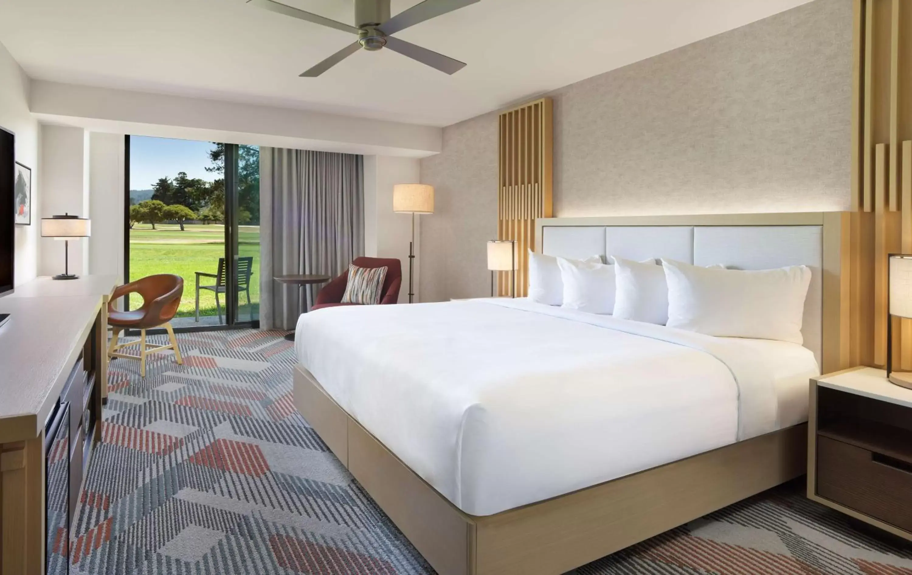 Bedroom, Bed in Hyatt Regency Monterey Hotel and Spa