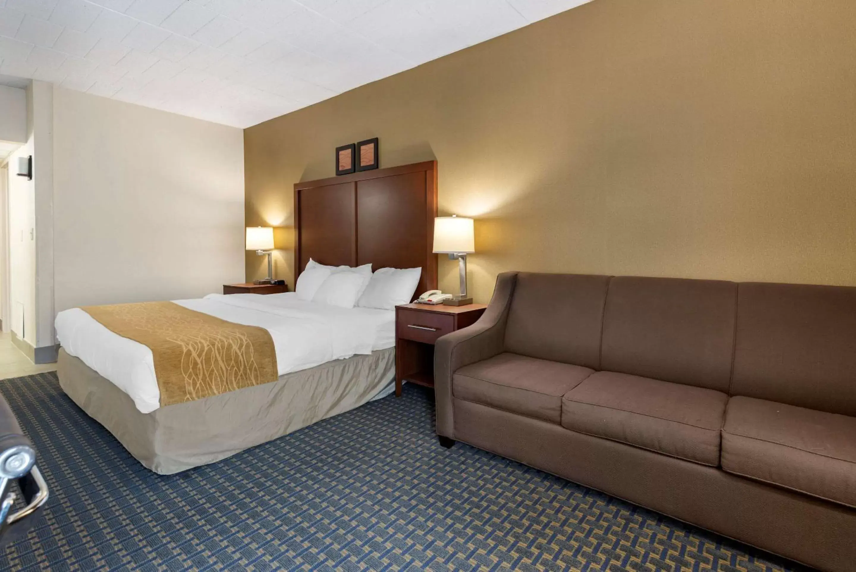 Photo of the whole room, Bed in Comfort Inn West Hazleton Photo of the whole room, Bed in Comfort Inn West Hazleton