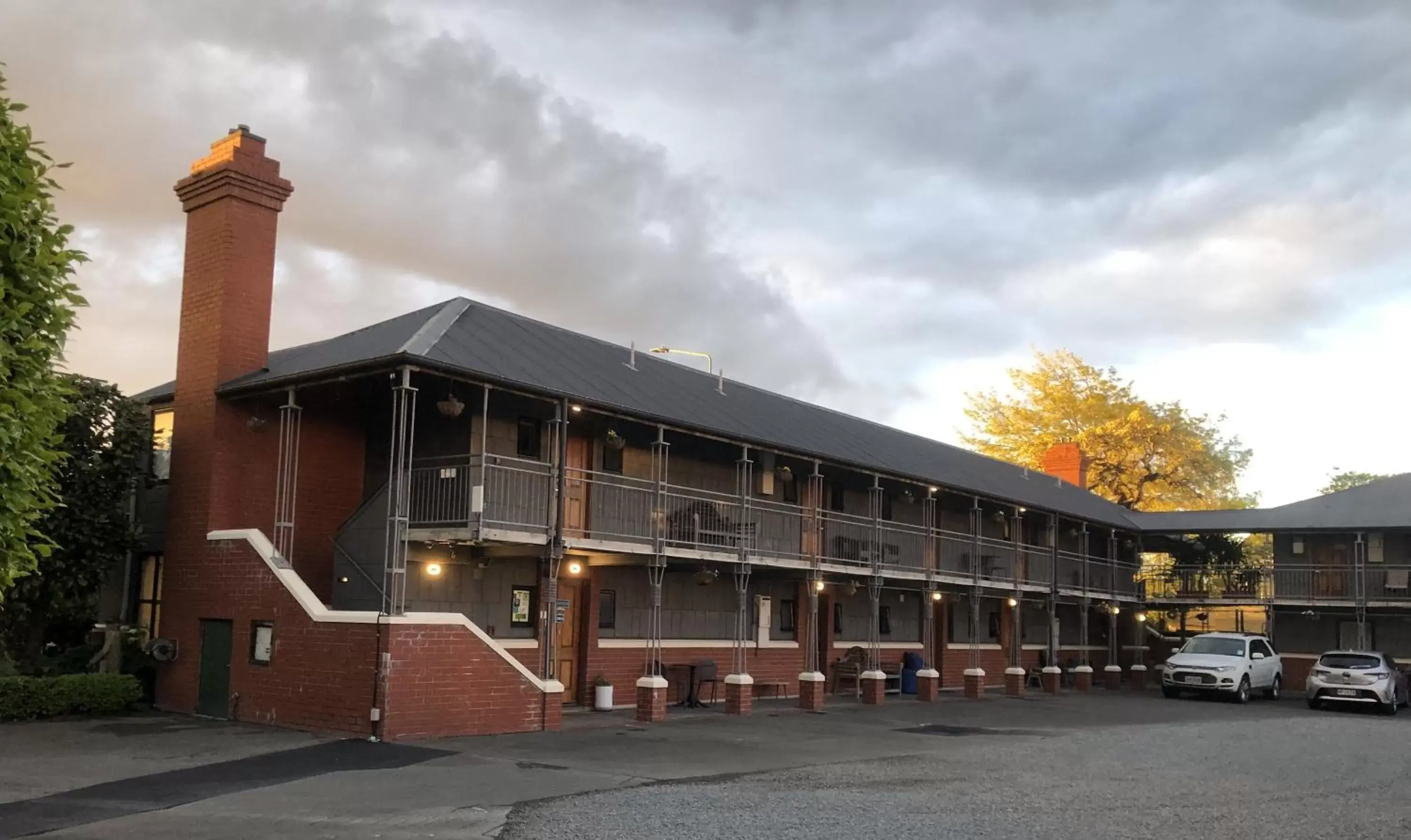 Property Building in Country Glen Lodge