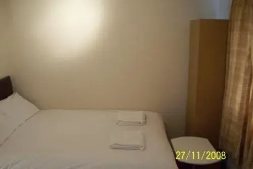 Bed in Hotel Citystay