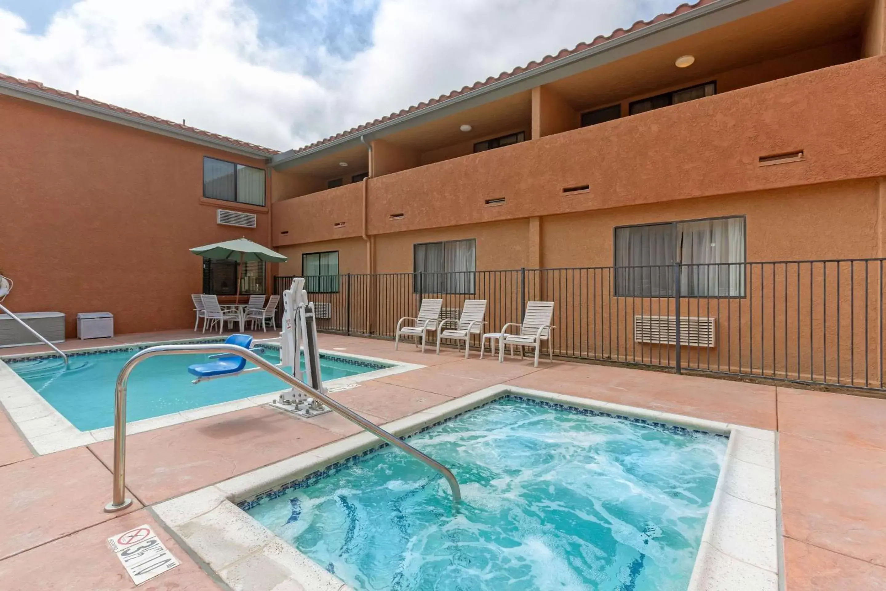 On site, Swimming Pool in Quality Inn & Suites Oceanside Near Camp Pendleton