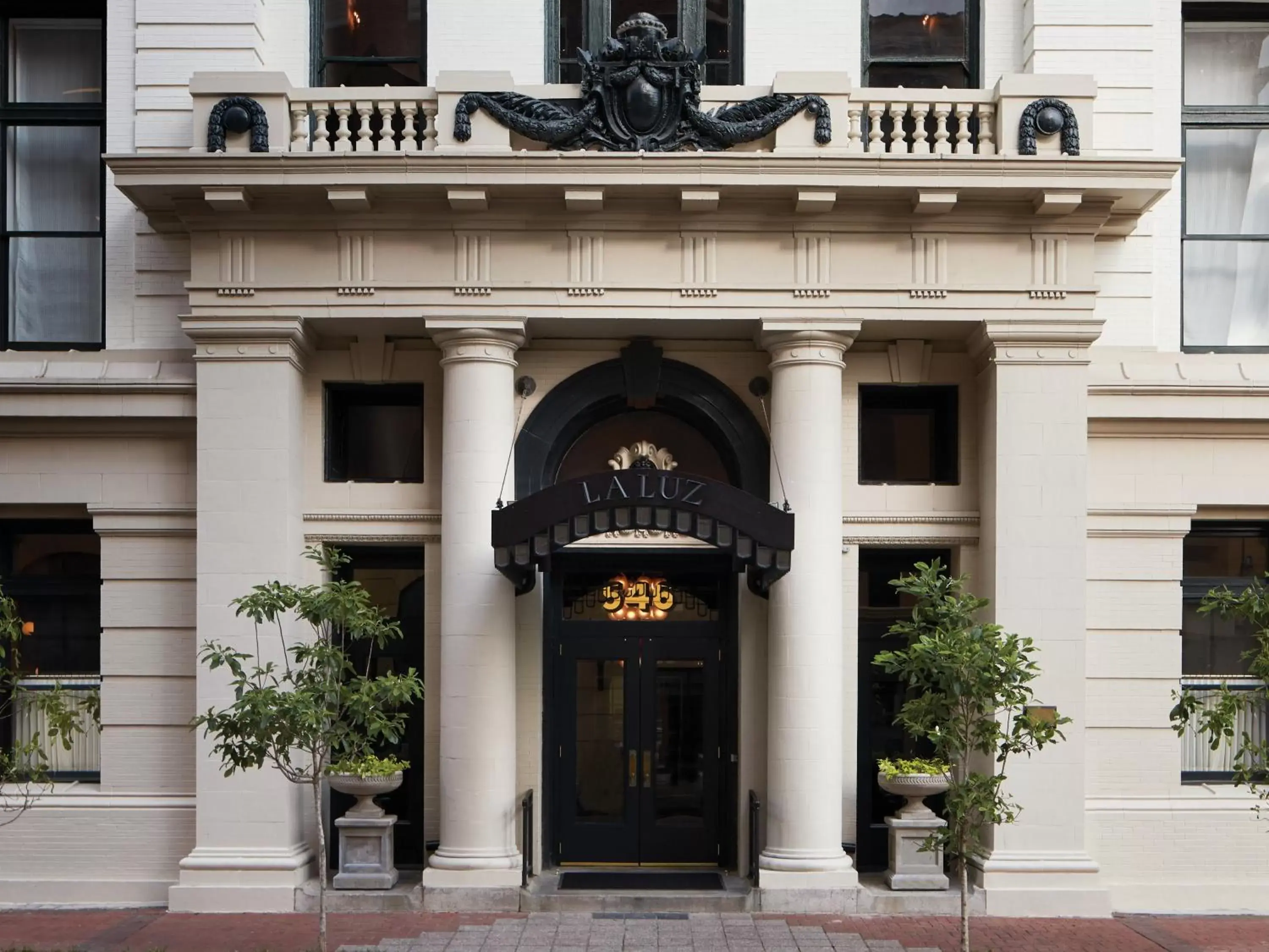 Facade/entrance in Maison de la Luz Facade/entrance in Maison de la Luz
