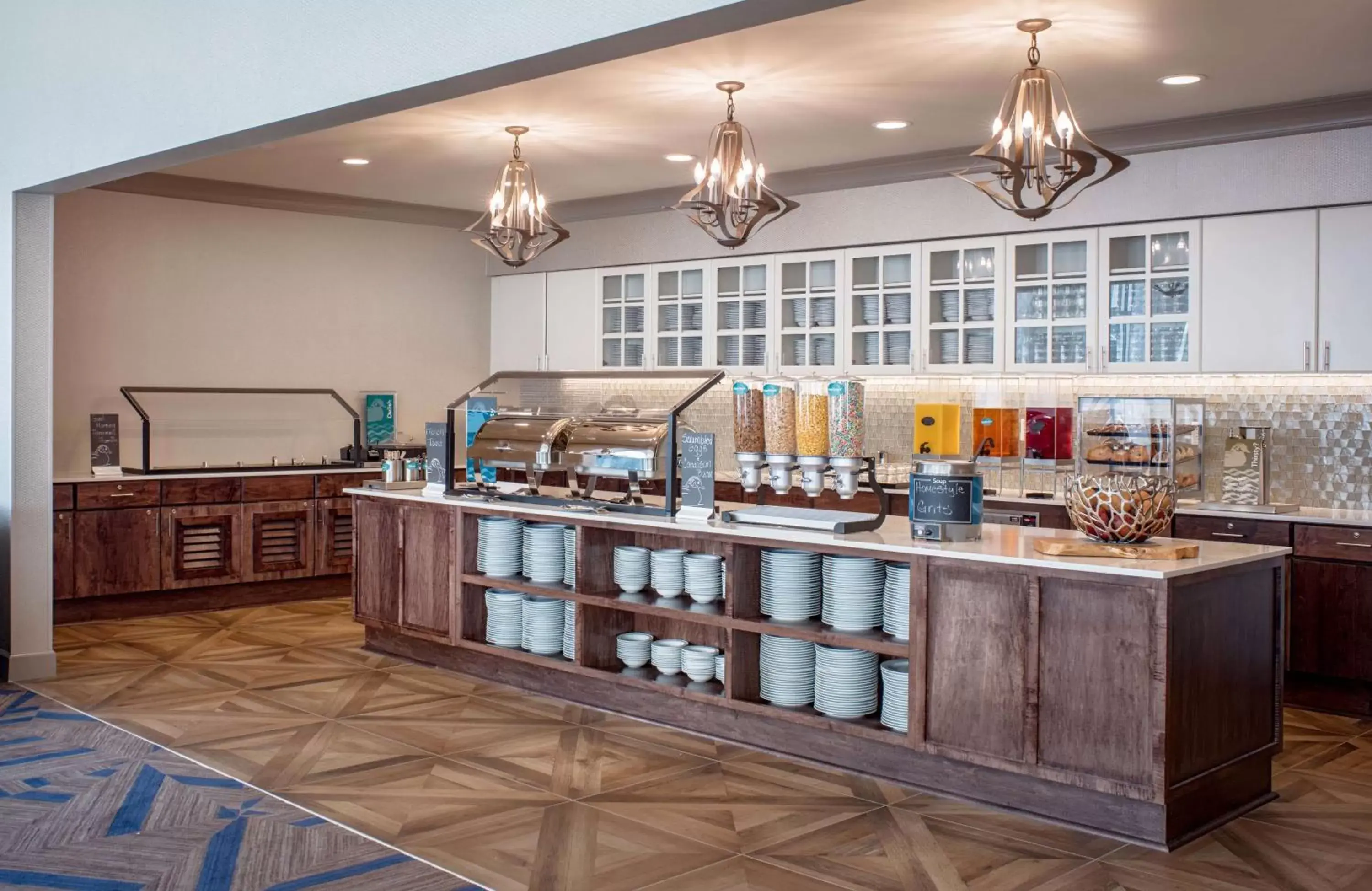 Dining area in Homewood Suites By Hilton New Orleans French Quarter