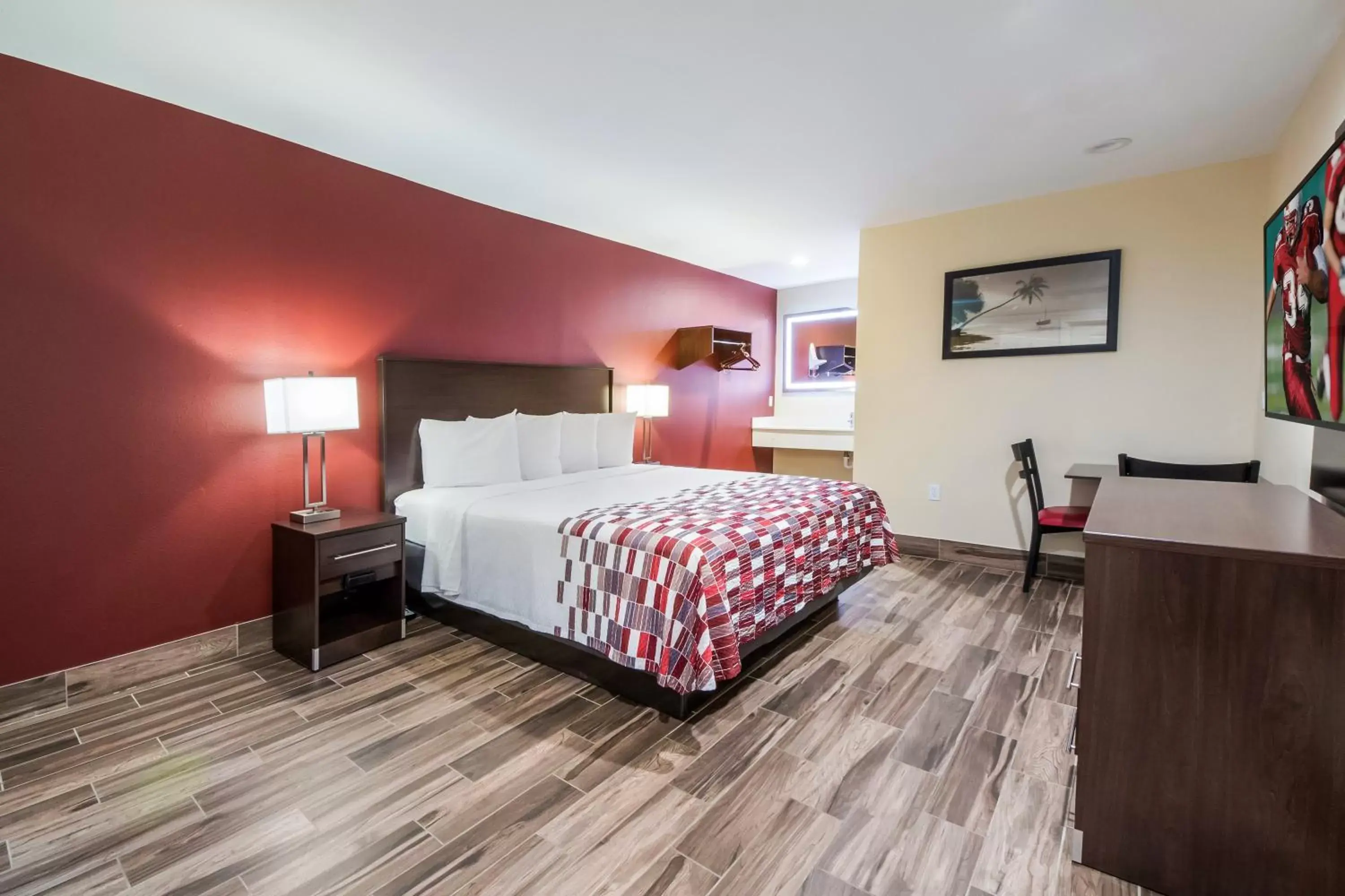 Bedroom, Bed in Ocean's Edge Hotel, Port Aransas,TX