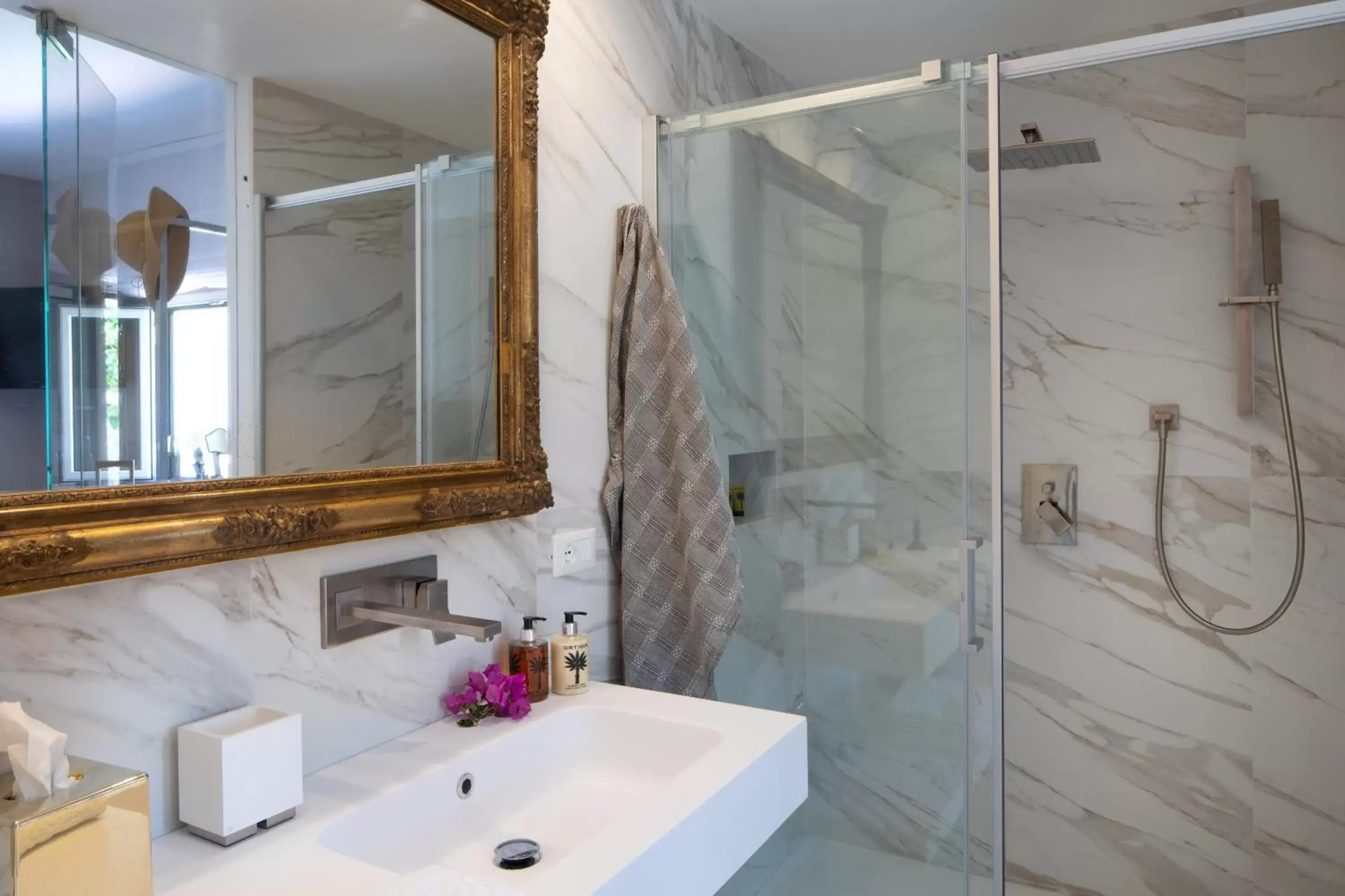 Bathroom in Hotel Villa Taormina