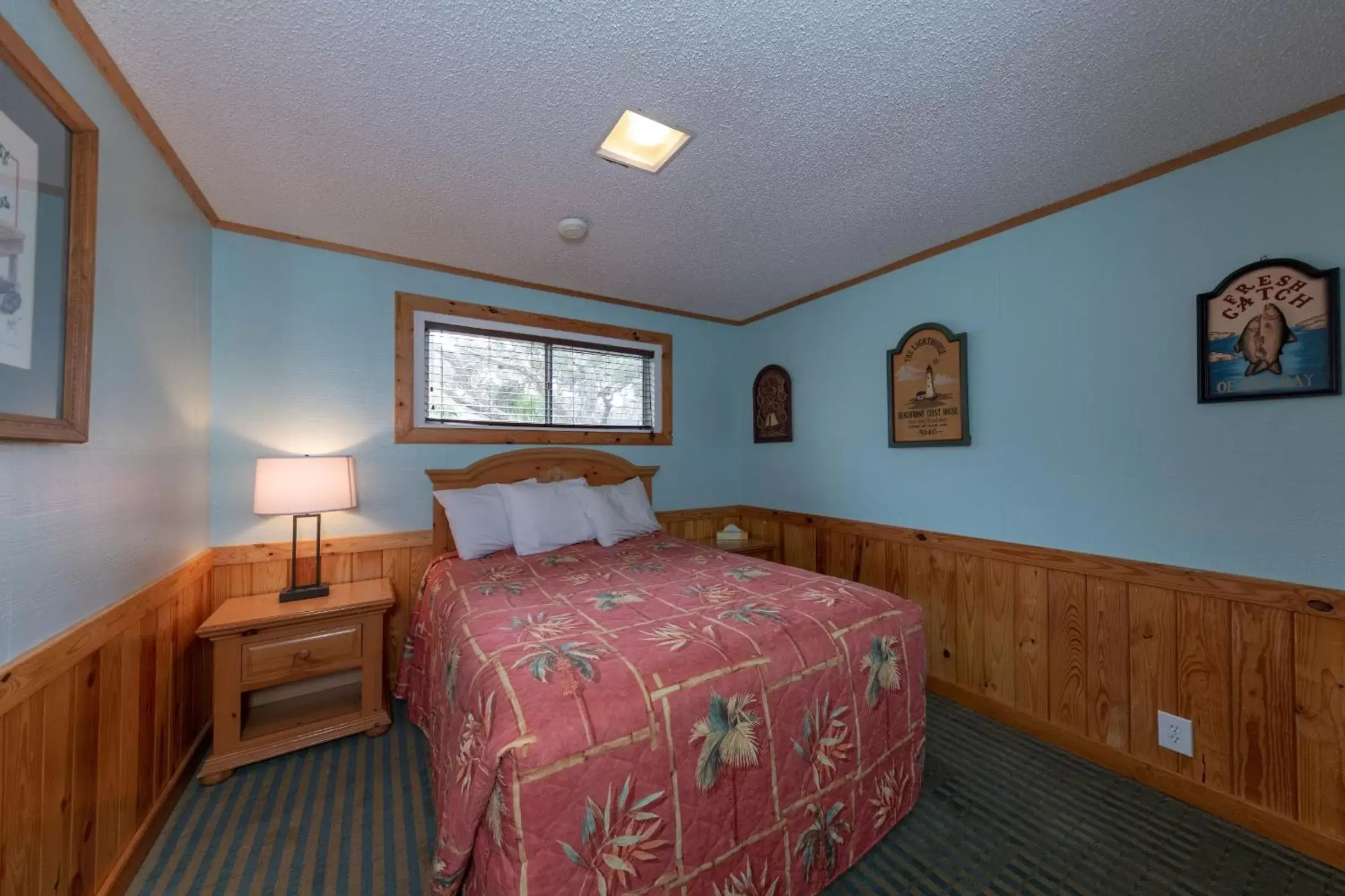 Bedroom, Bed in D&R Pelican Bay Resort
