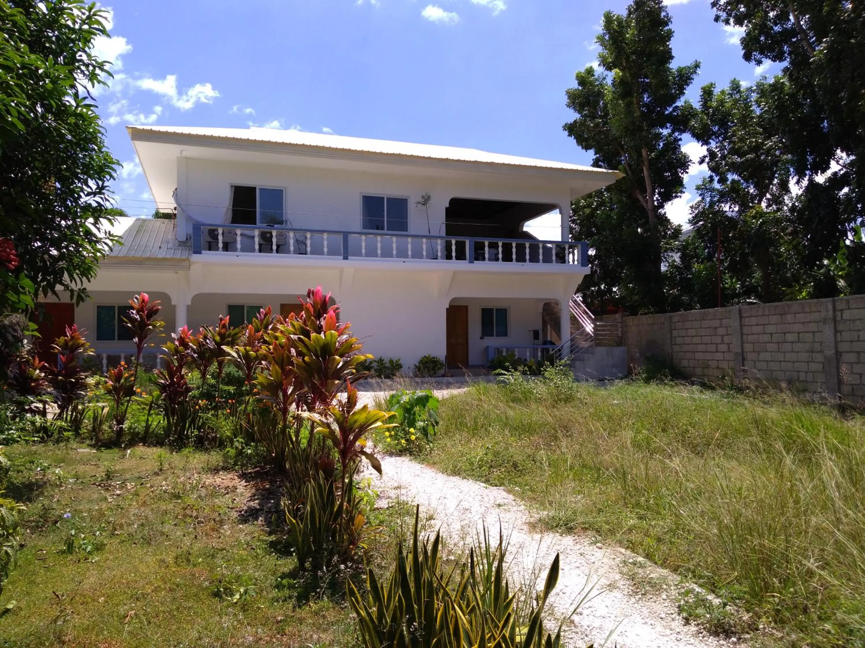 Property building in Mangoes Place