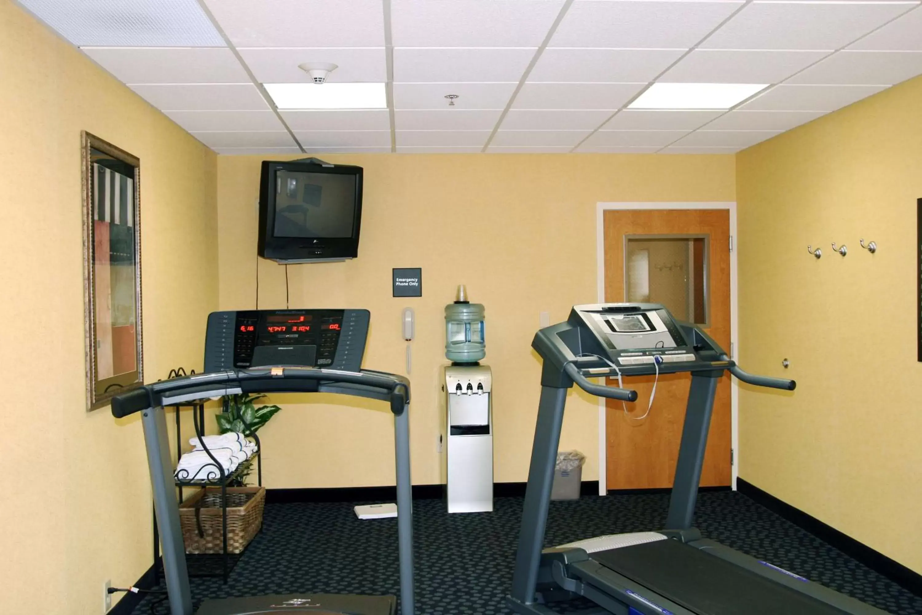 Fitness centre/facilities, Fitness Center/Facilities in Hampton Inn & Suites Louisville East