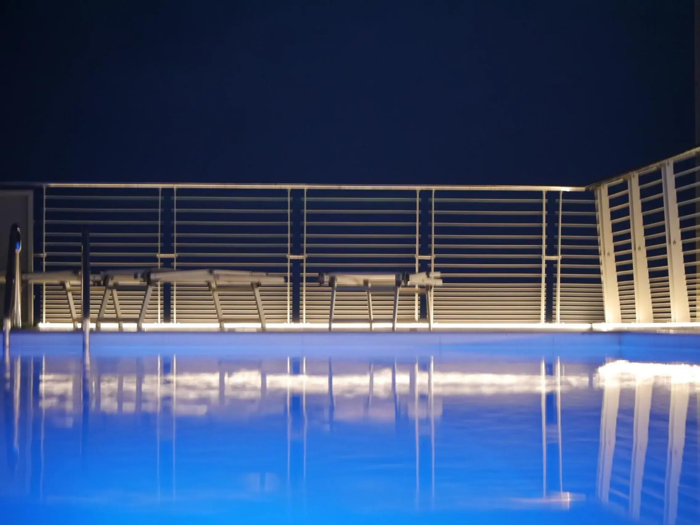 Swimming Pool in Hotel Marco Polo