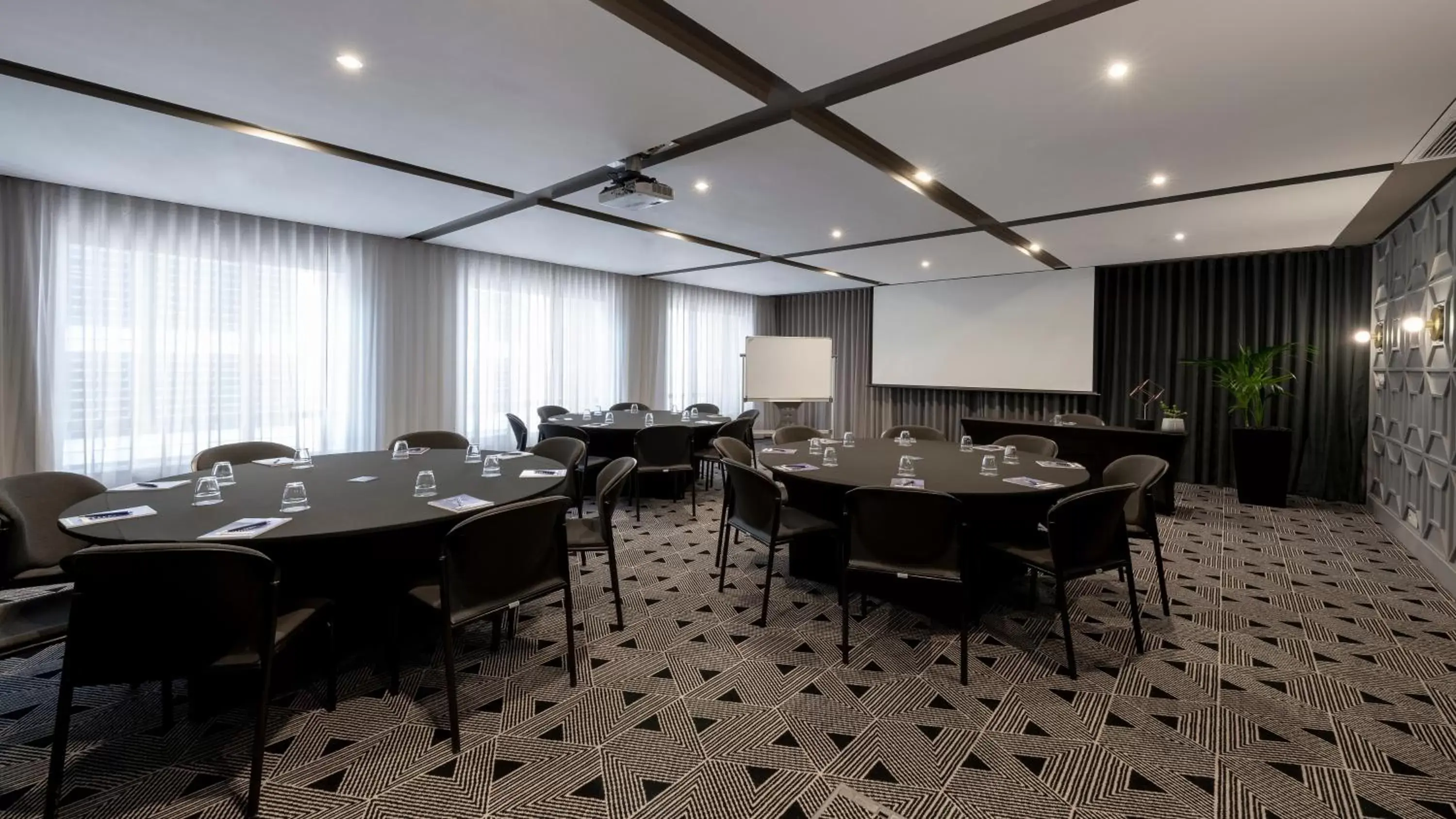 Meeting/conference room in Pullman Cape Town City Centre