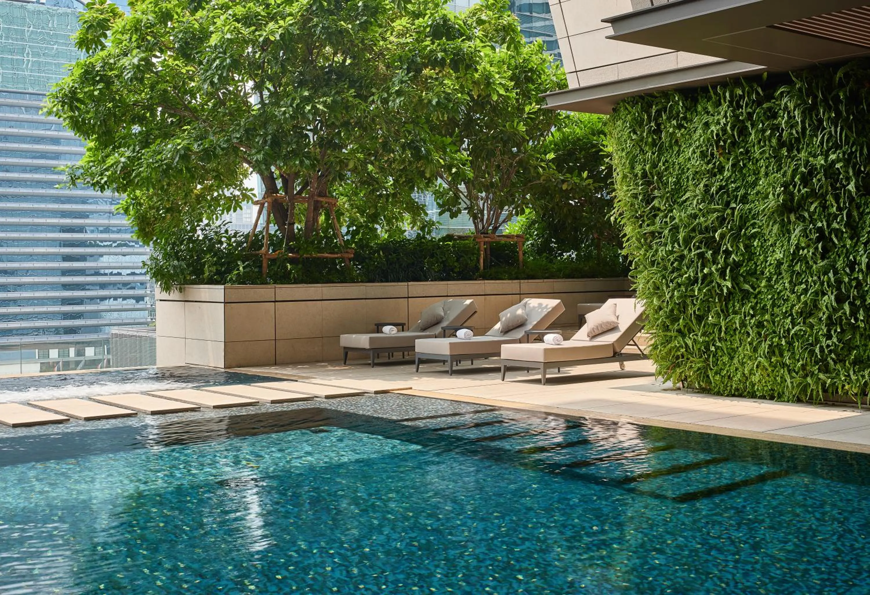 Swimming pool in Rosewood Bangkok