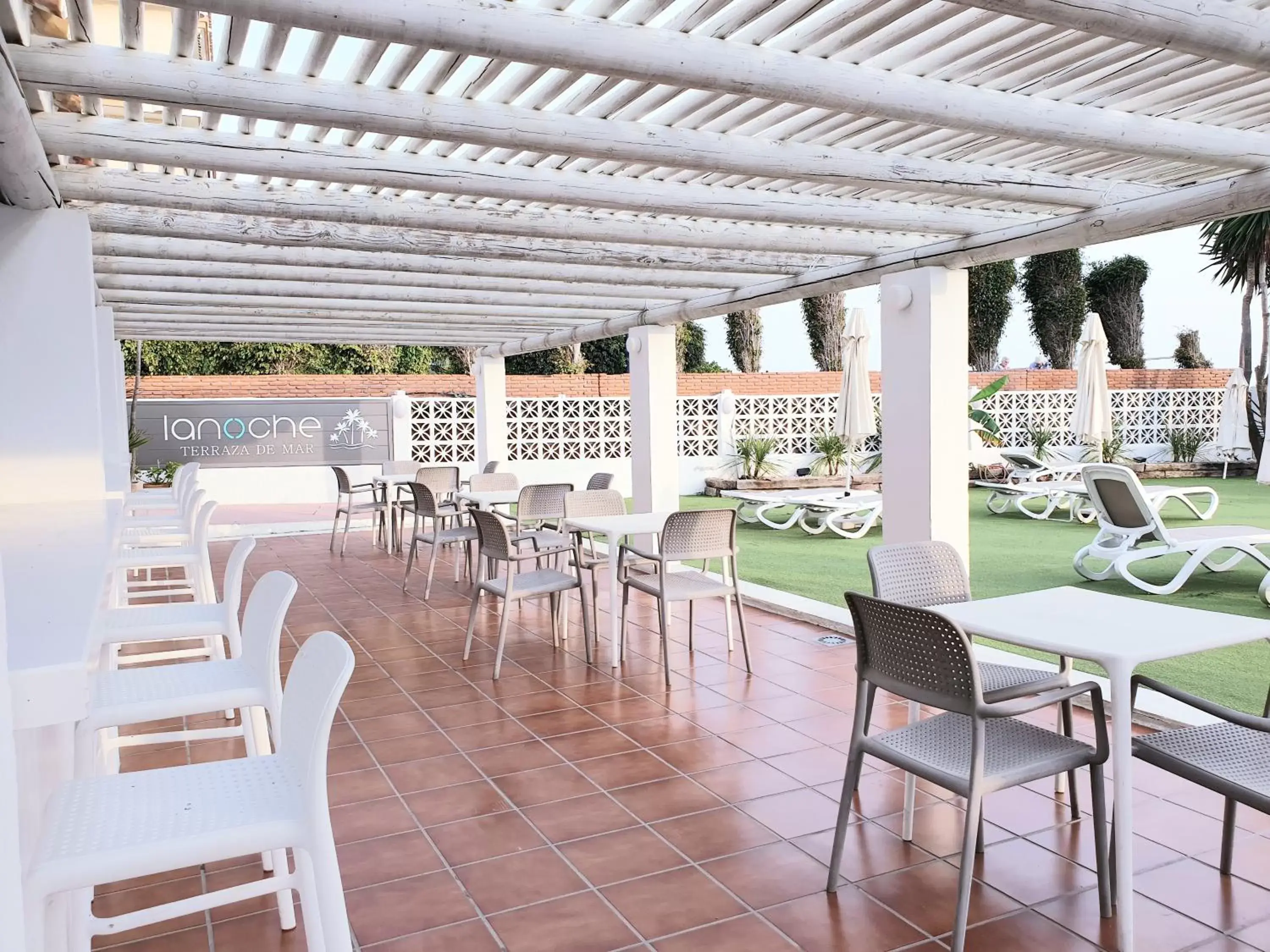 Lounge or bar, Restaurant/Places to Eat in Hotel Santa Rosa
