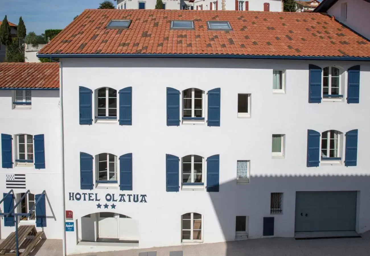 Property Building in Hôtel & Appart-hôtel Olatua