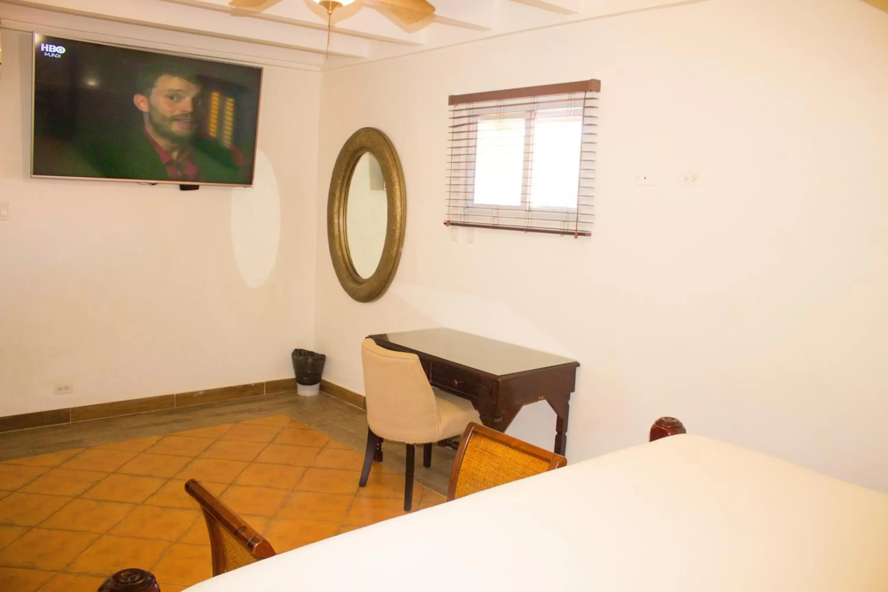 Dining Area in Altamont West Hotel