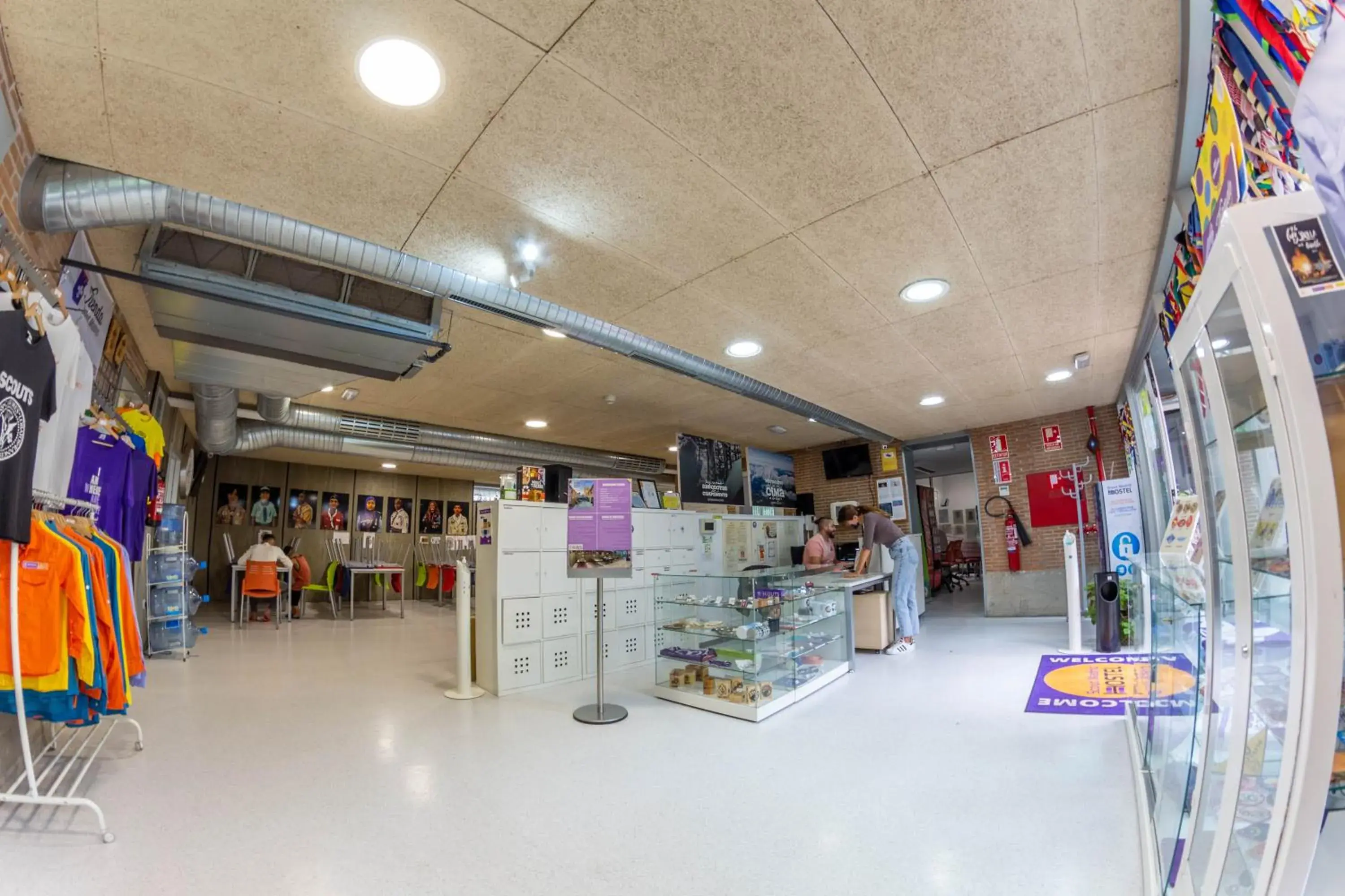 Lobby or reception, Supermarket/Shops in Scout Madrid Hostel