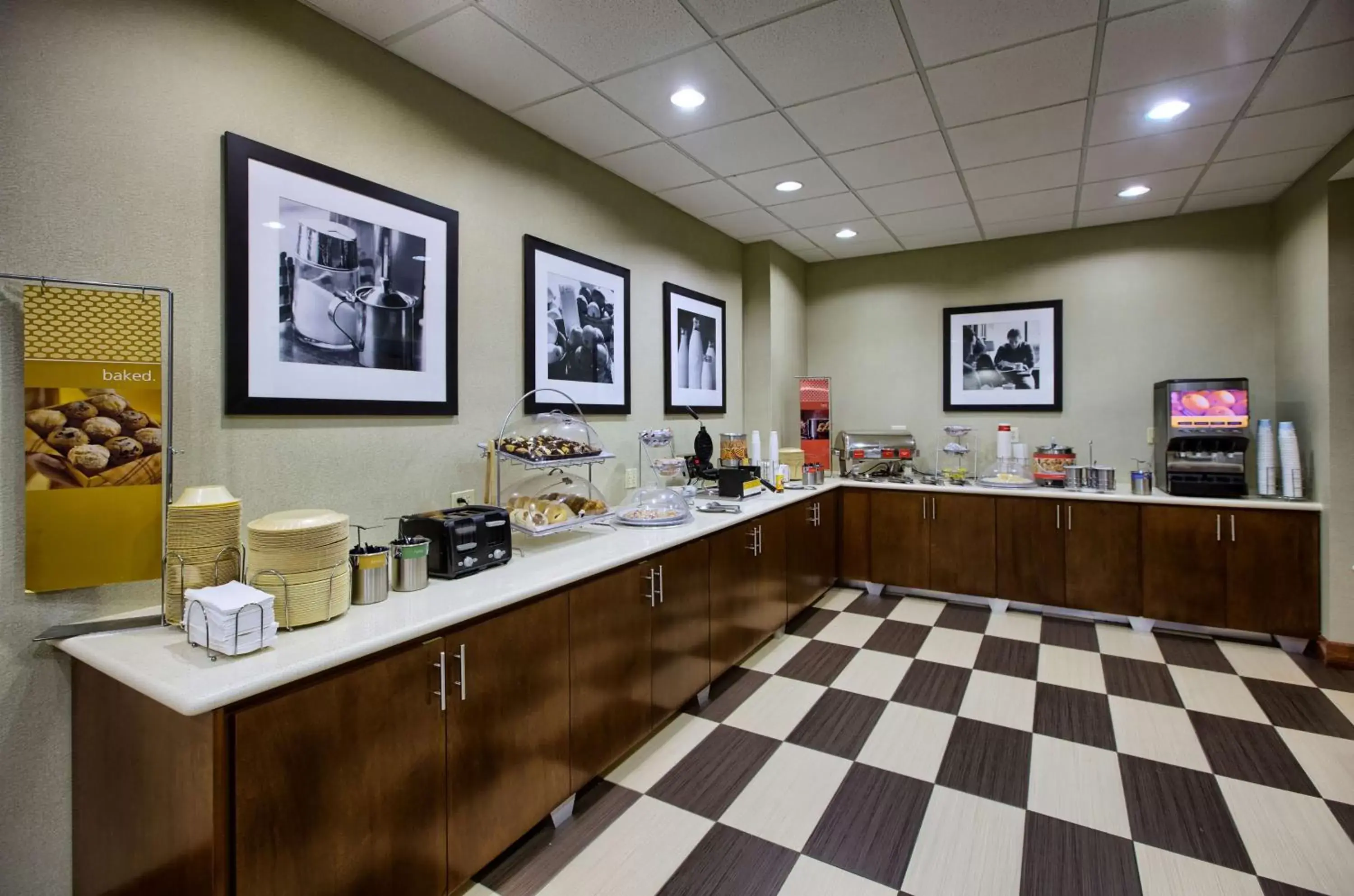 Dining area, Restaurant/Places to Eat in Hampton Inn & Suites Houston Rosenberg