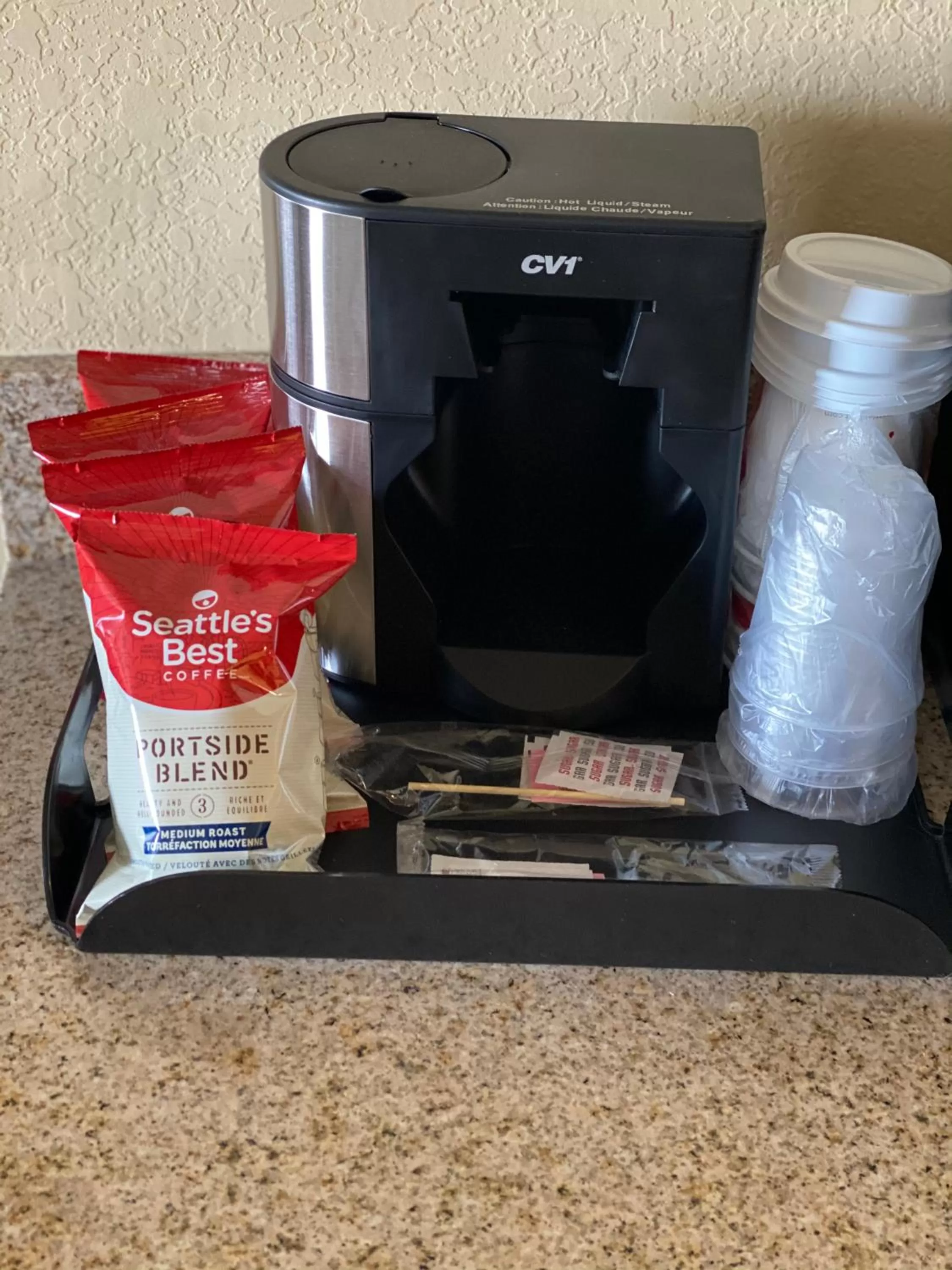 Coffee/tea facilities in Cobblestone Hotel & Suites - Broken Bow