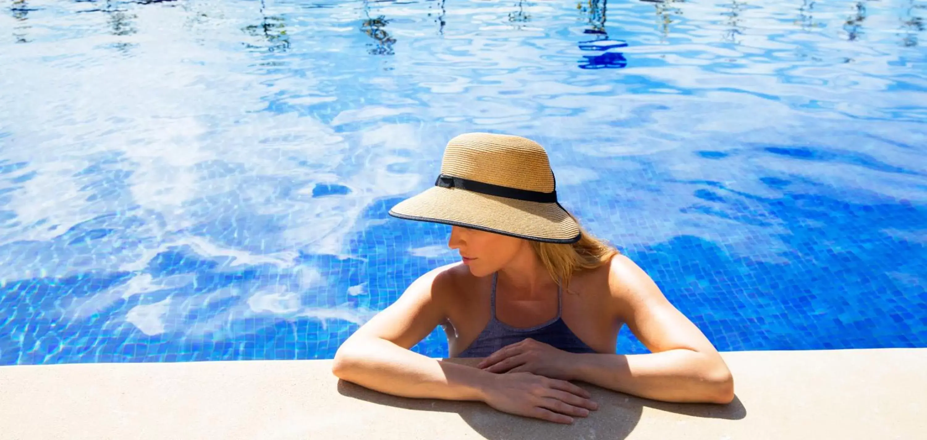 Swimming Pool in Planet Hollywood Cancun, An Autograph Collection All-Inclusive Resort