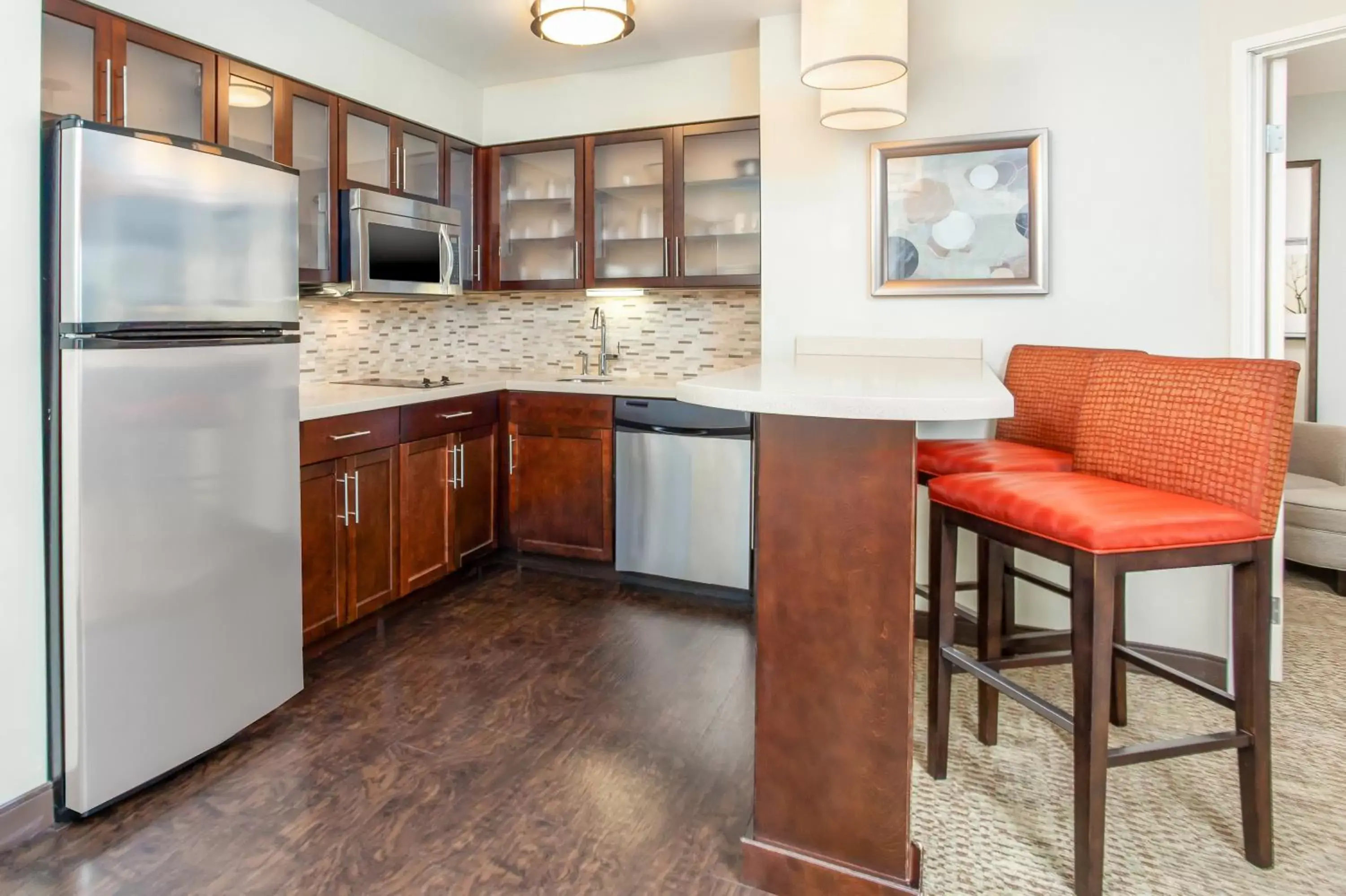 Kitchen or kitchenette, Kitchen/Kitchenette in Staybridge Suites Chandler, an IHG Hotel