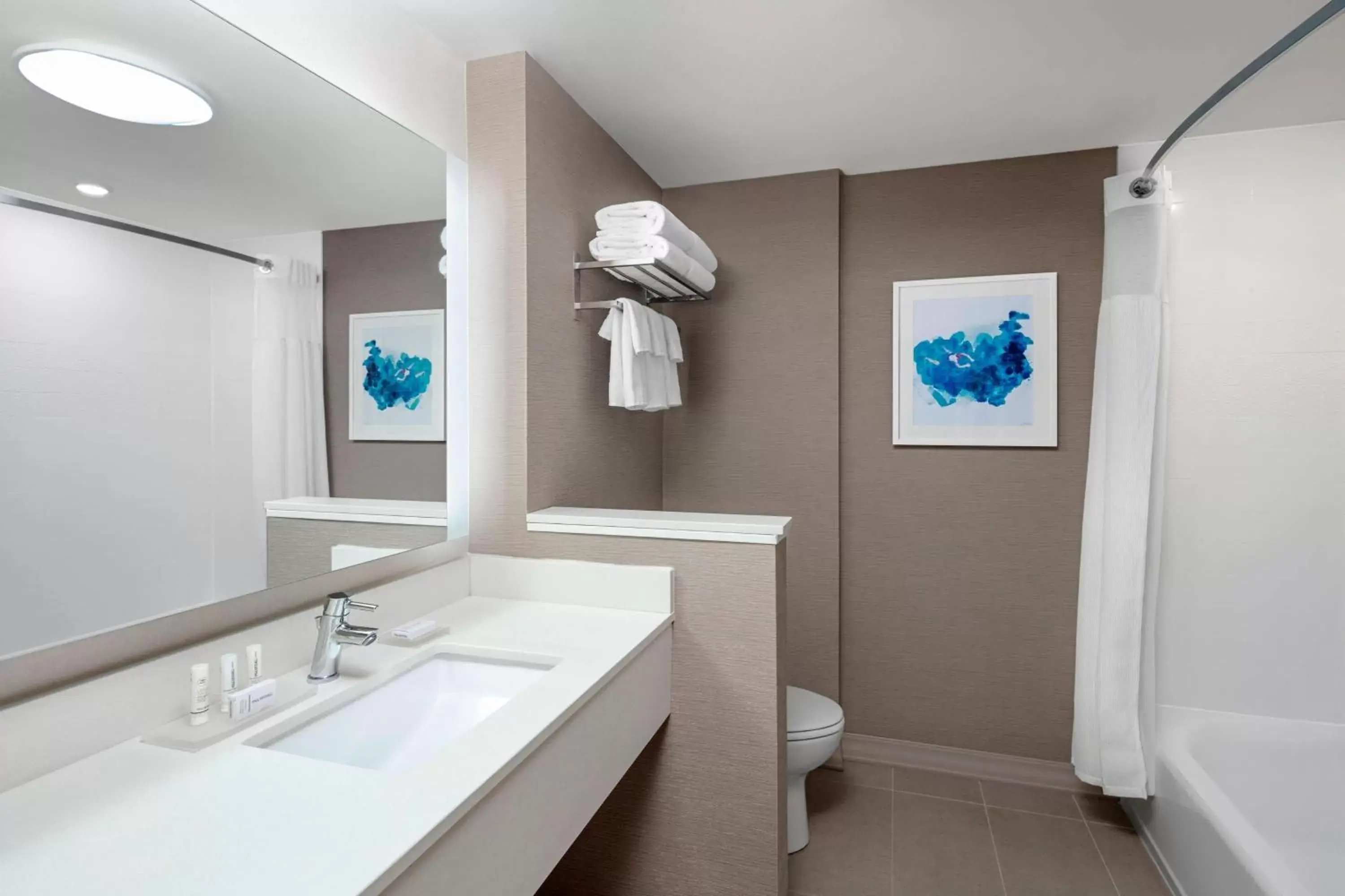 Bathroom in Fairfield Inn & Suites by Marriott Ocean City