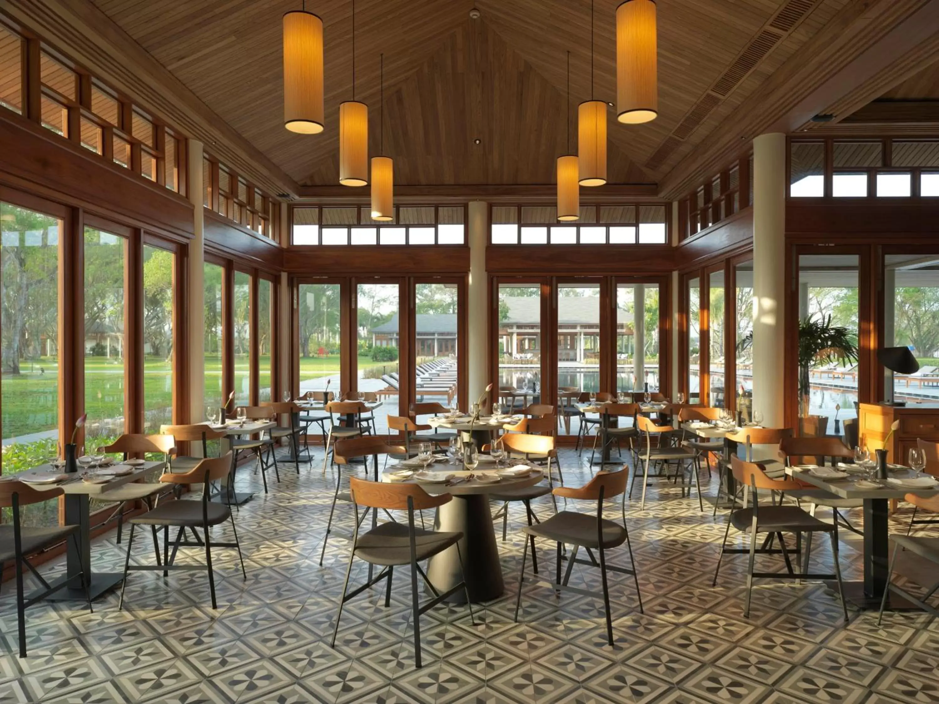 Restaurant/places to eat in Azerai Can Tho Restaurant/places to eat in Azerai Can Tho