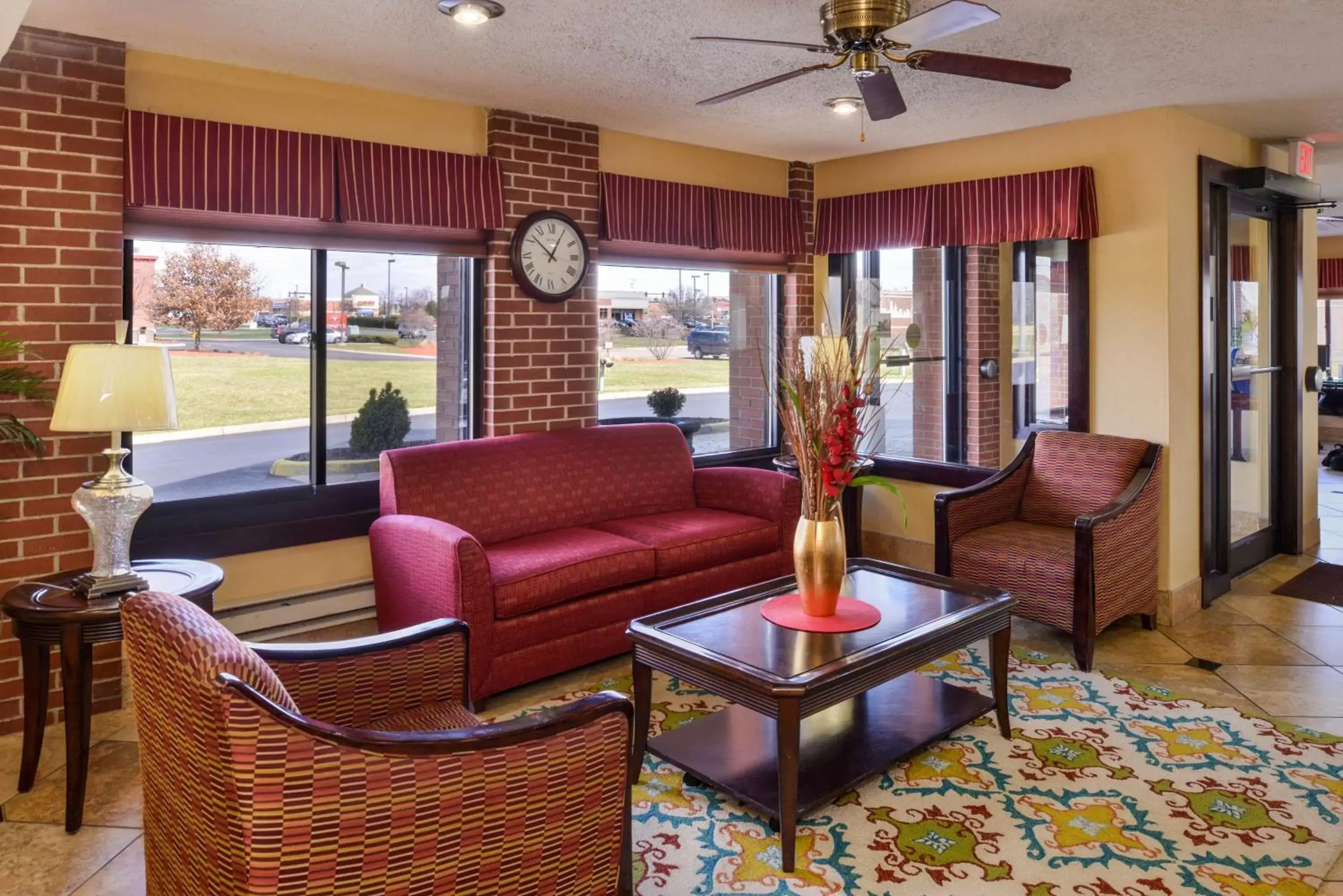 Lobby or reception, Seating Area in Best Western Canal Winchester Inn-Columbus South East