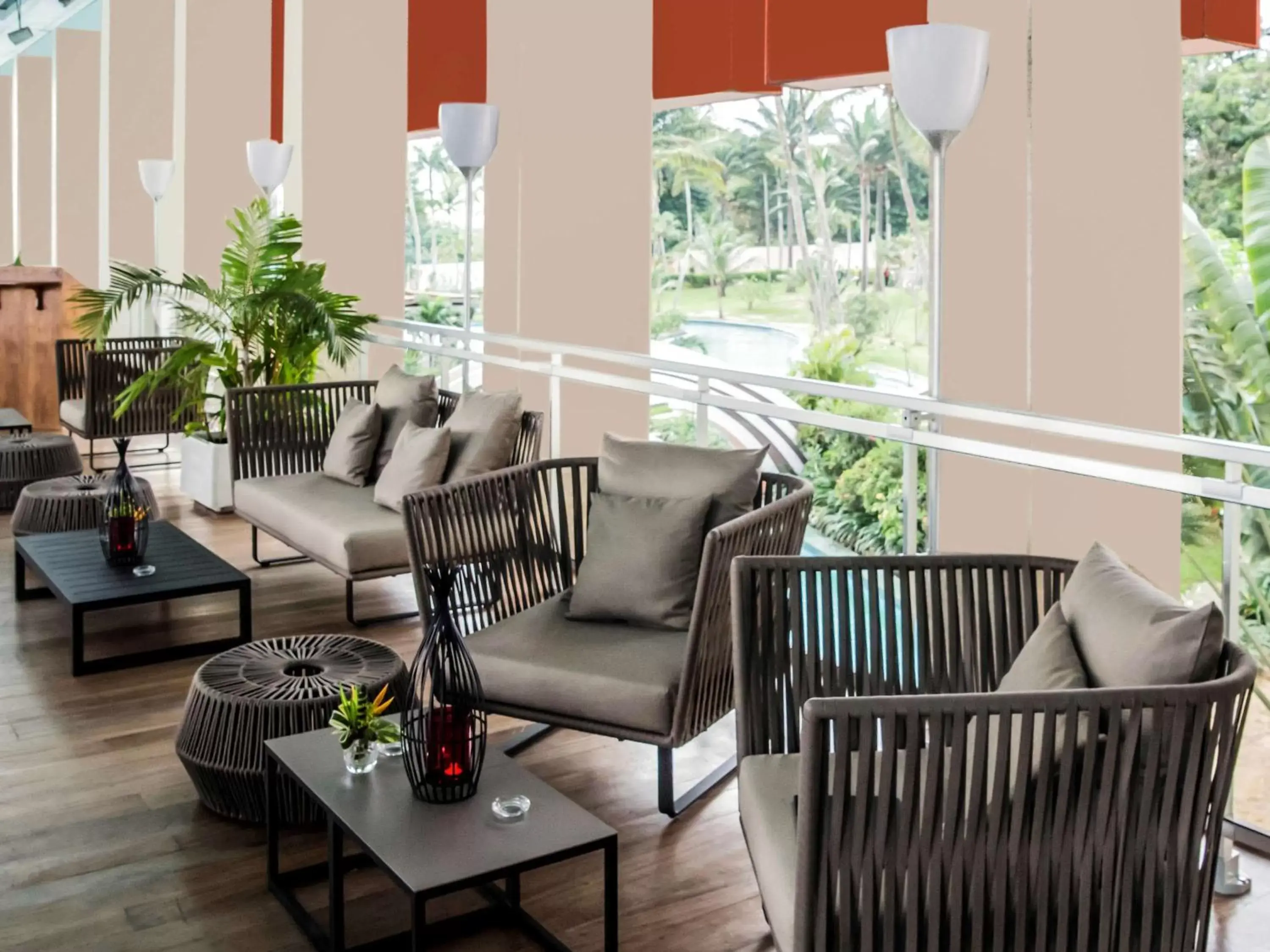 Lounge or bar in Sofitel Abidjan Hotel Ivoire